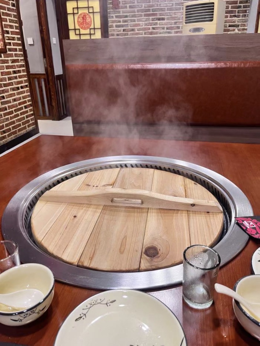 闯关东铁锅炖菜馆(吉祥新家园店)