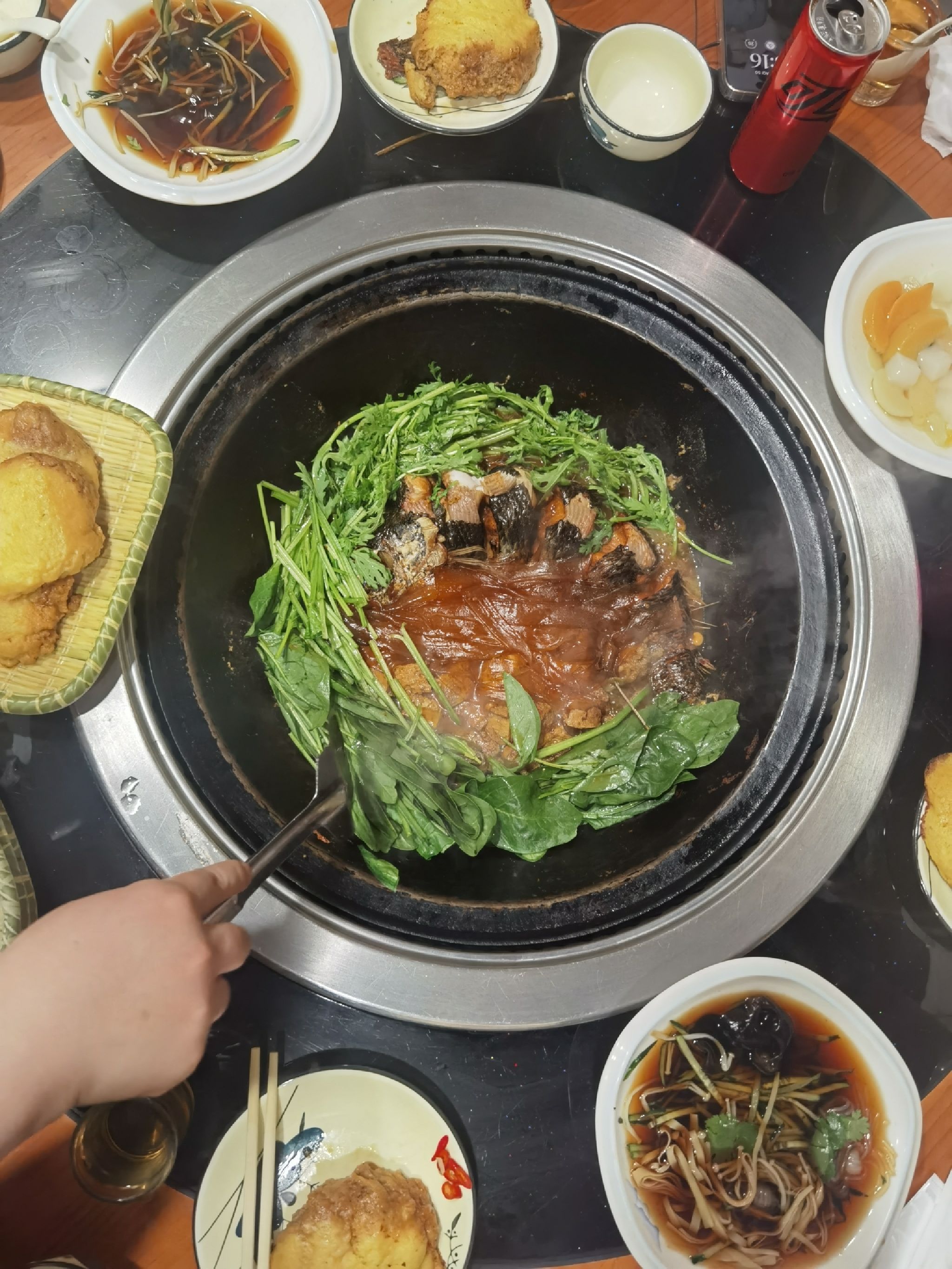 闯关东铁锅炖菜馆(吉祥新家园店)