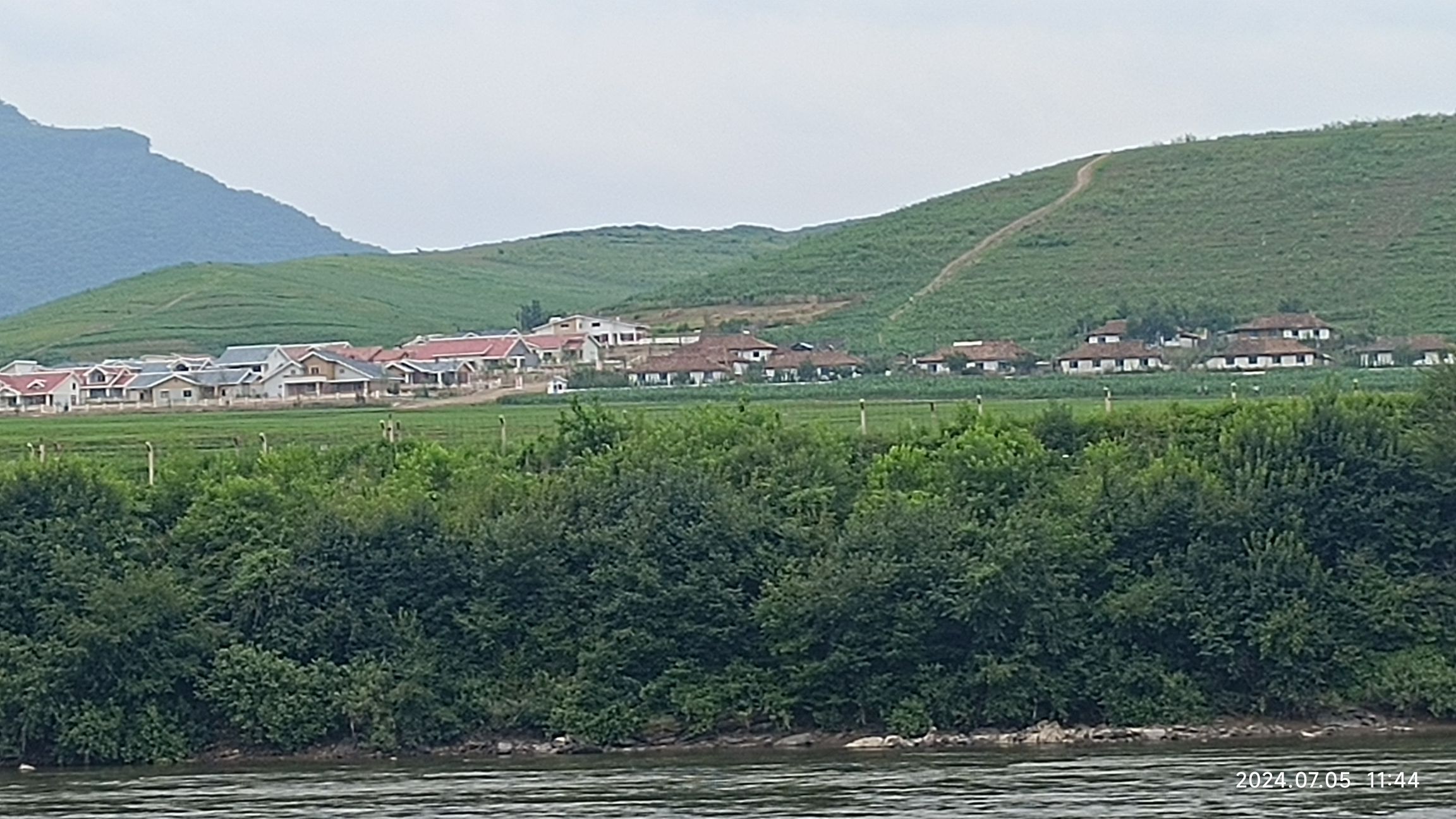 临江市鸭绿江公园旅行图片 3