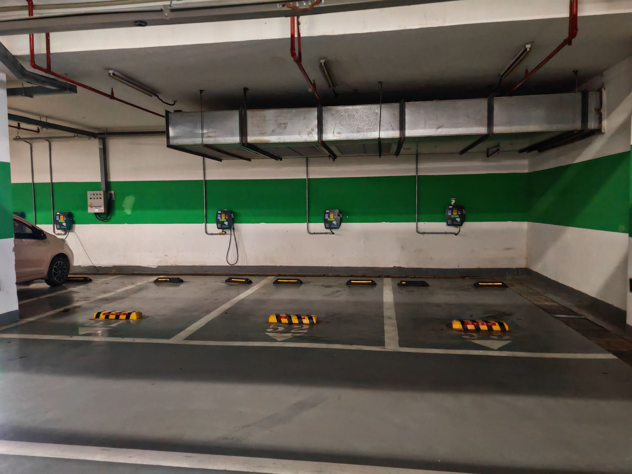 特来电汽车充电站(福州市南街地下空间充电站)