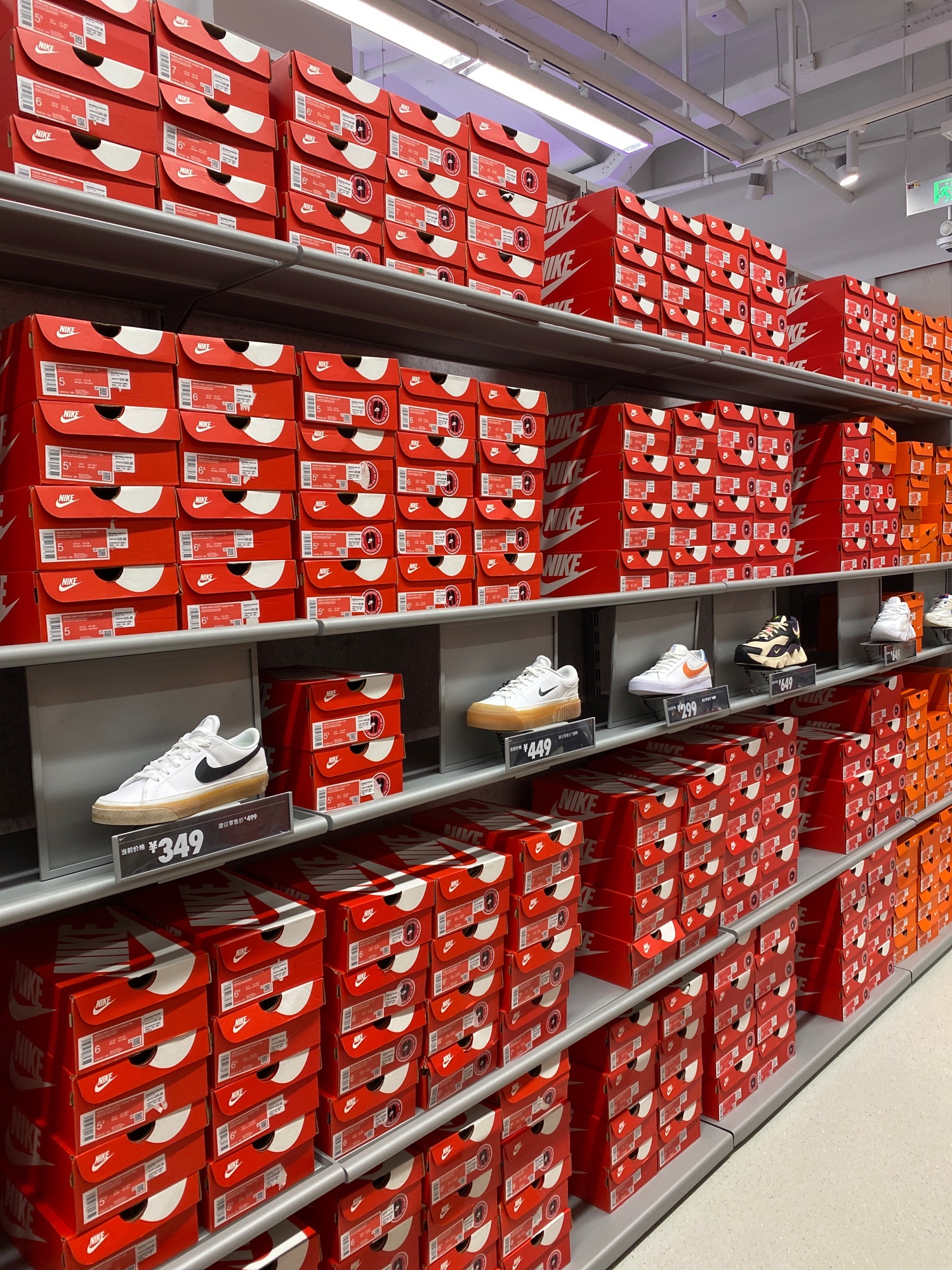 耐克Nike(佛罗伦萨小镇店)