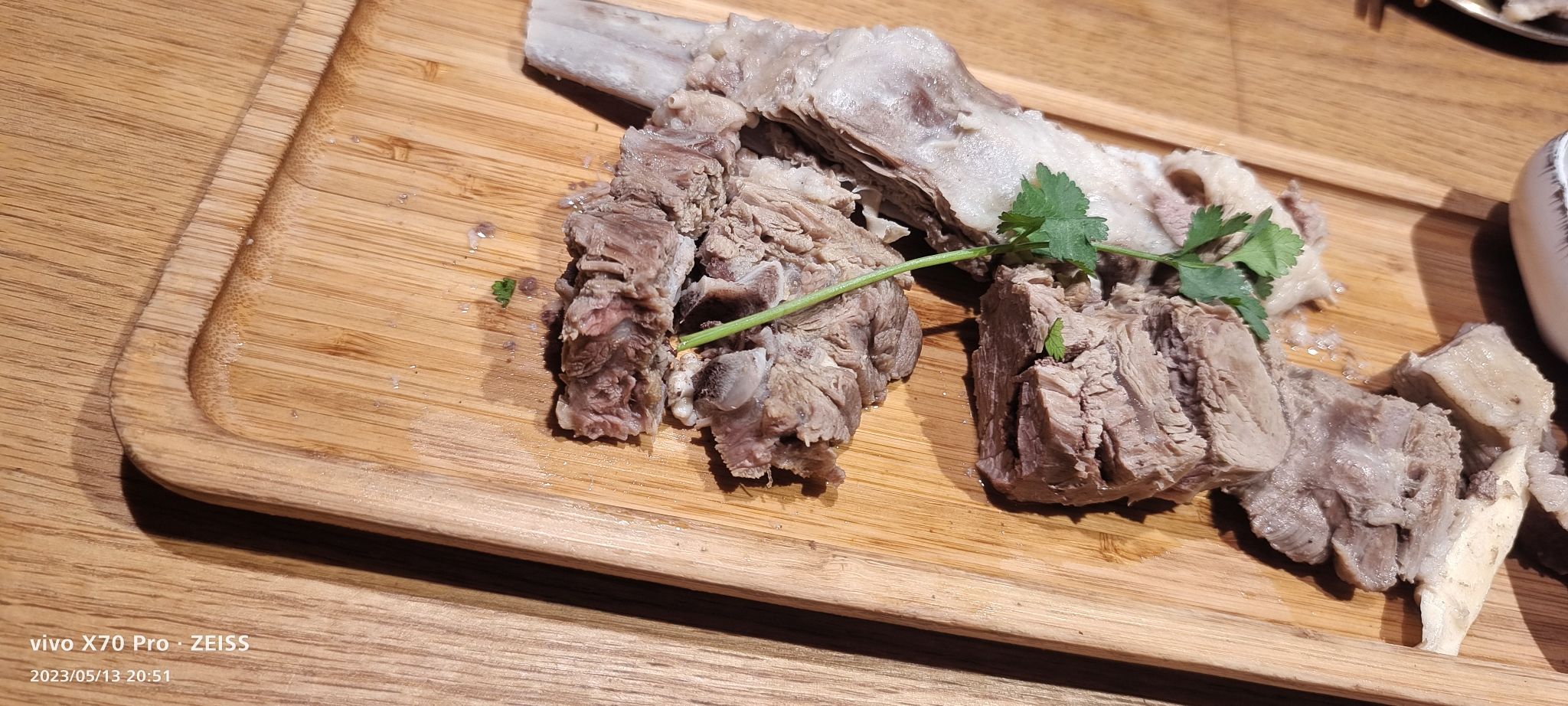 毡房姑娘欢乐餐厅