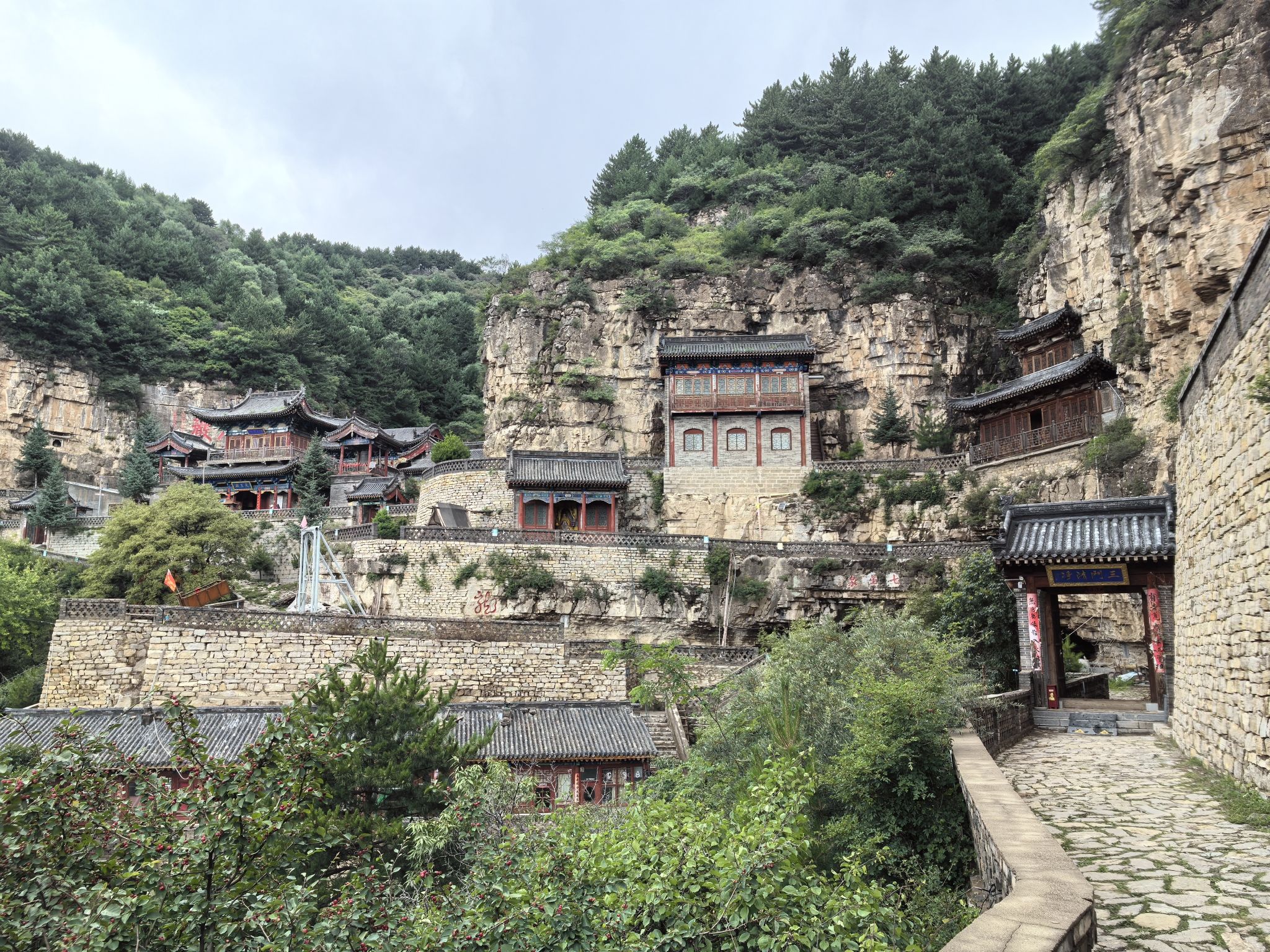 白人岩寺旅行图片 2
