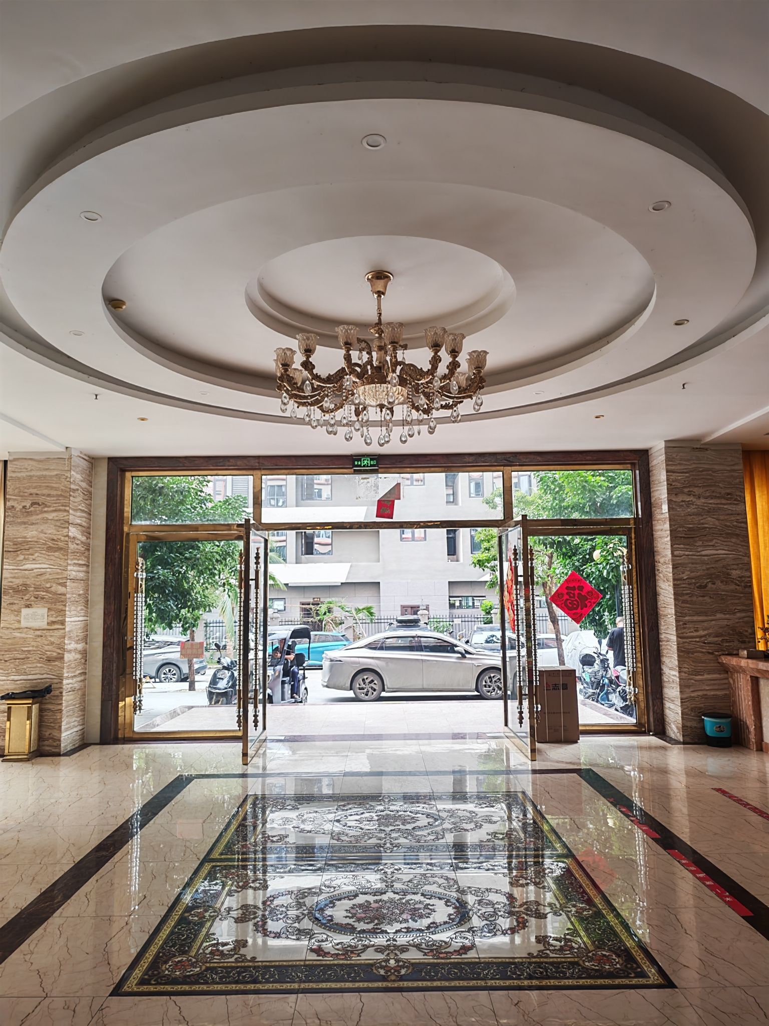 乐东隆鑫大酒店