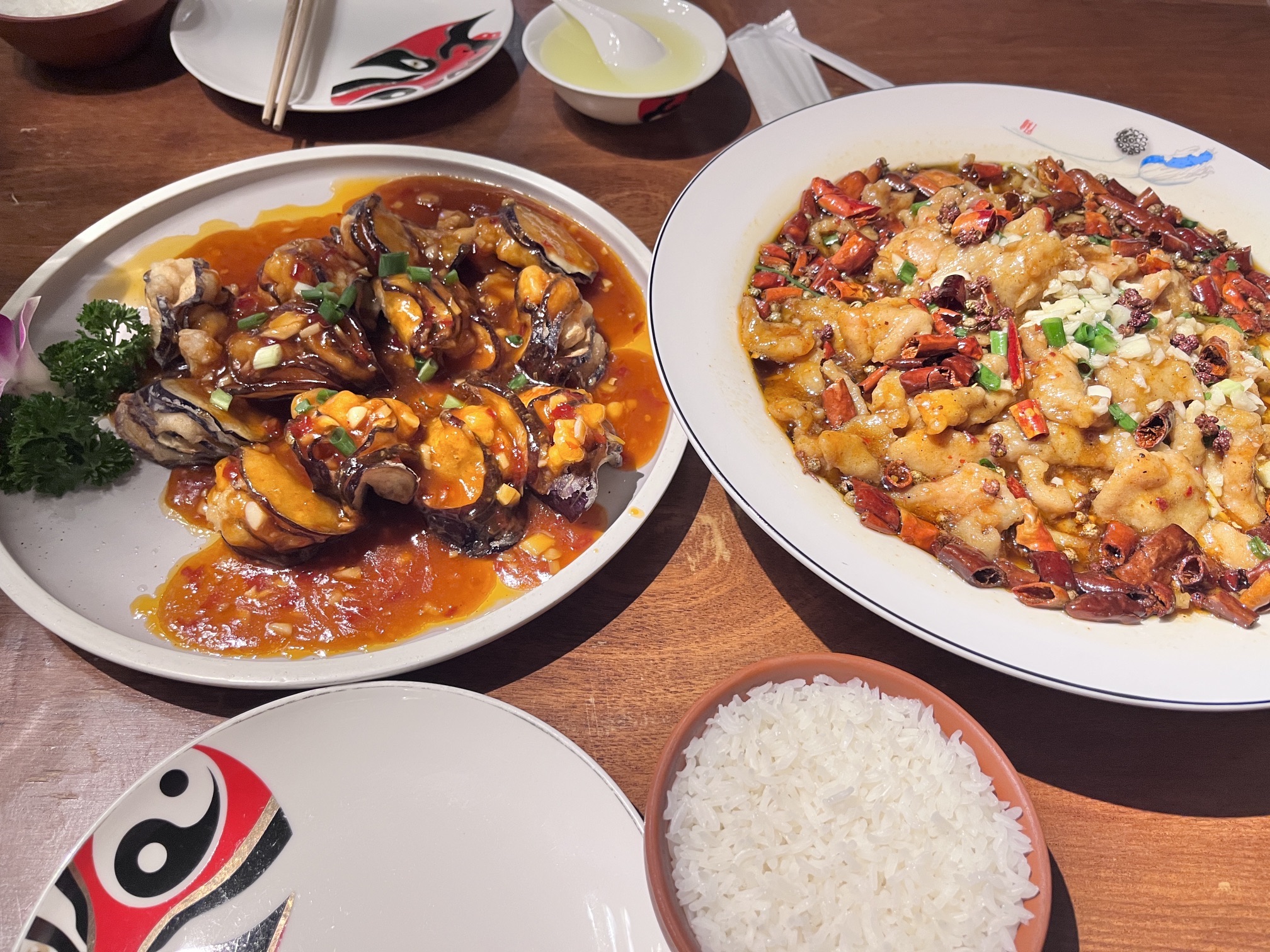 遇见湘江·时尚餐厅(乌兰察布维邦世基广场店)