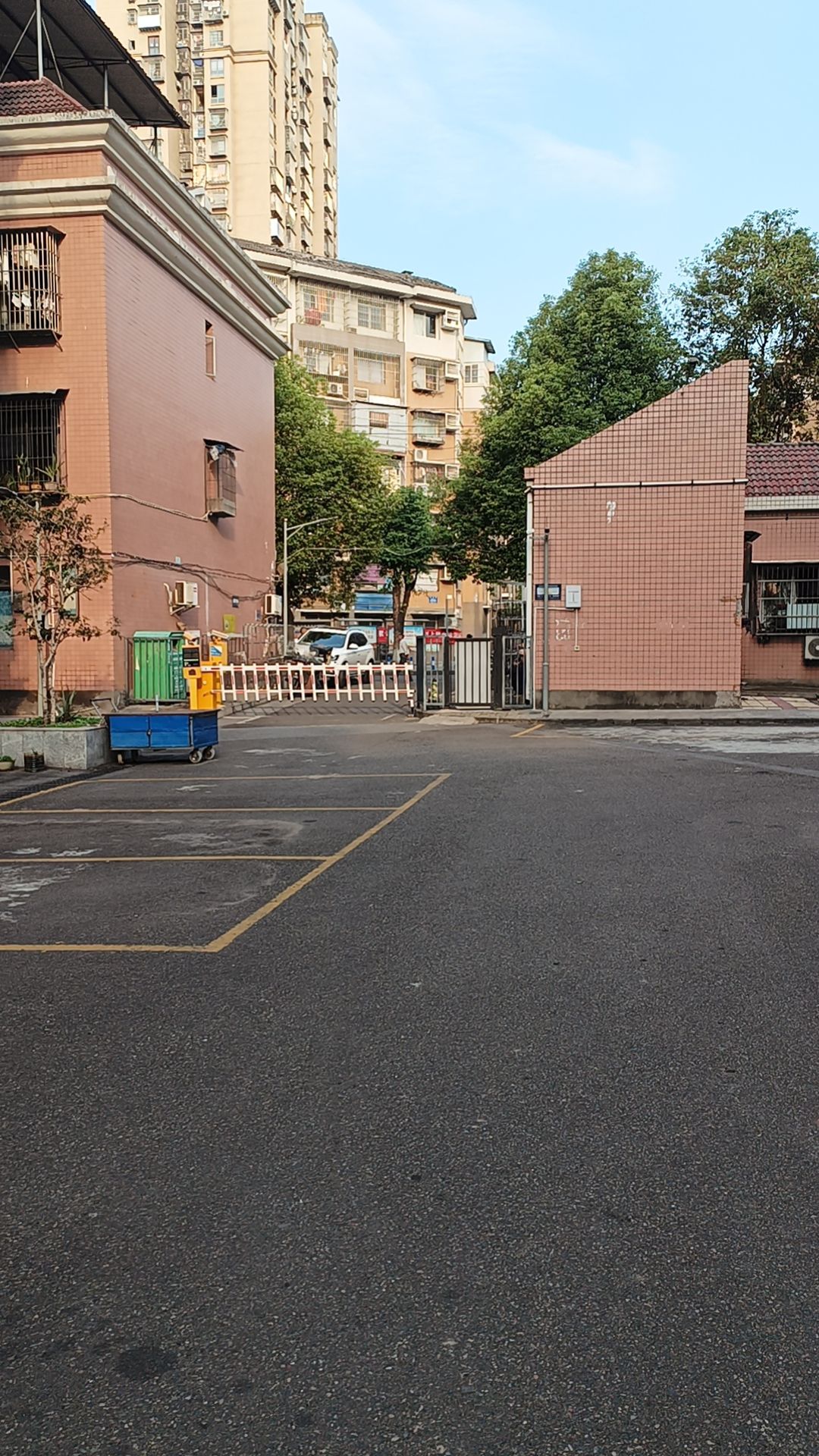 龙都广场旅行图片 1