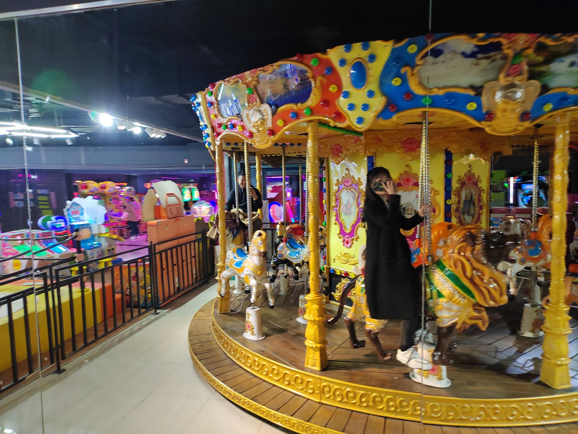 缤纷乐园(彭城广场店)