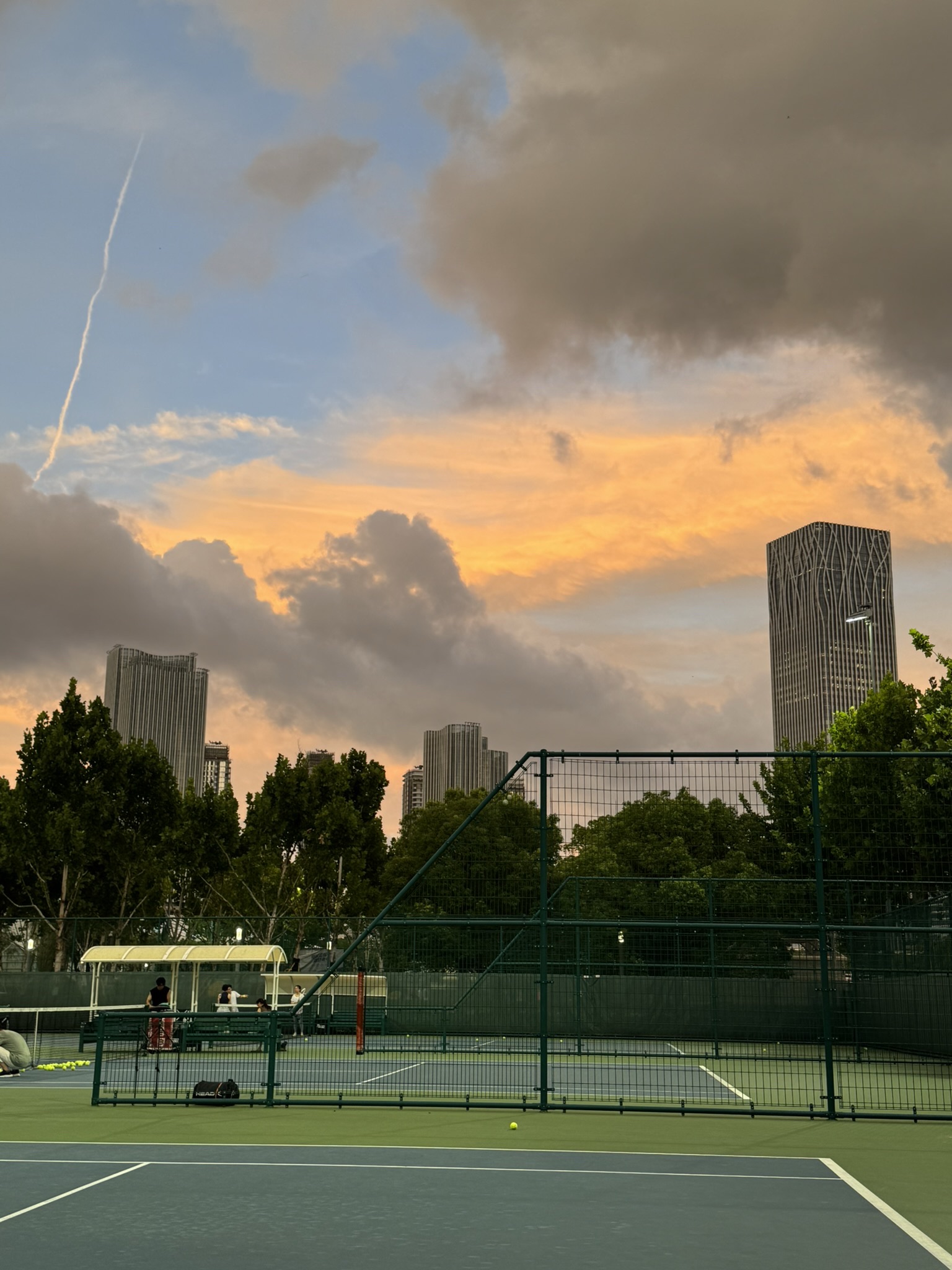 场地封面-东方体育中心网球场