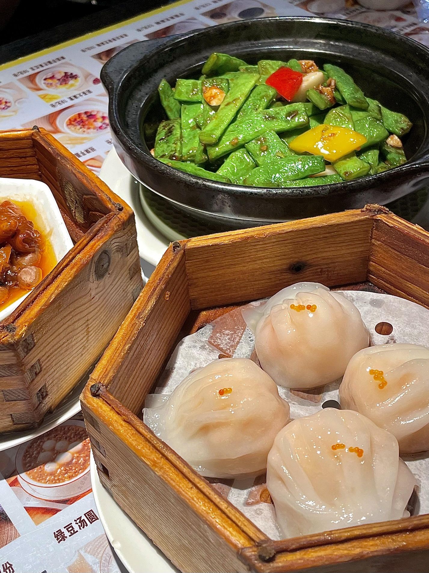 左邻右李粤港酒楼(蓝天城店)