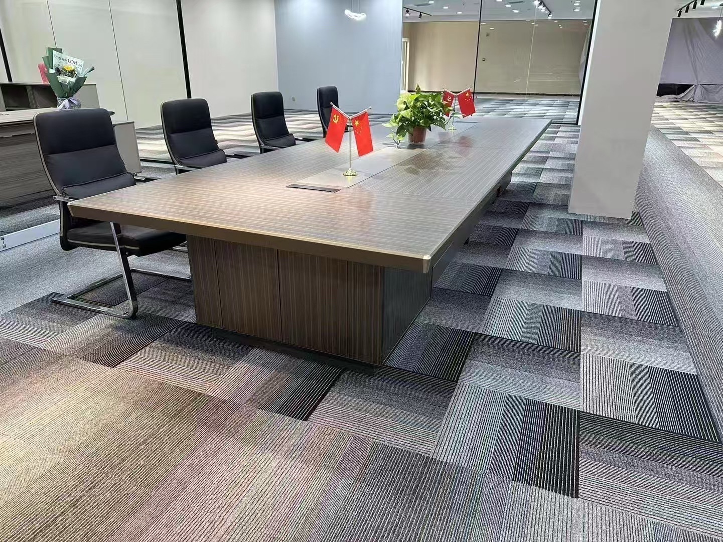 岳奇全屋定制办公家具工厂