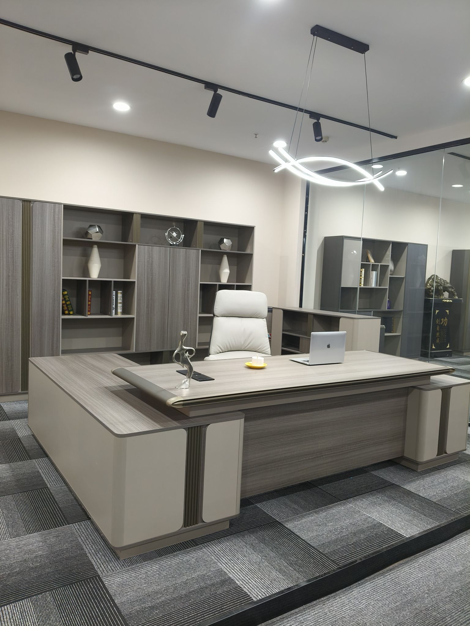 岳奇全屋定制办公家具工厂