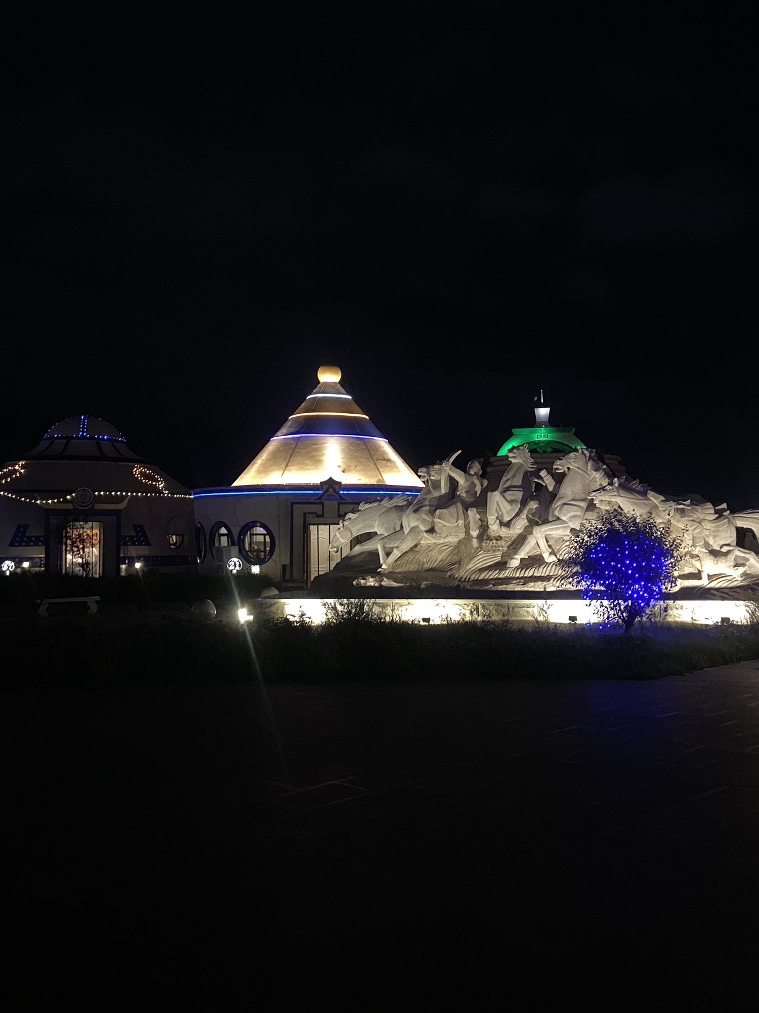 蒙亮民族风情园旅行图片 2