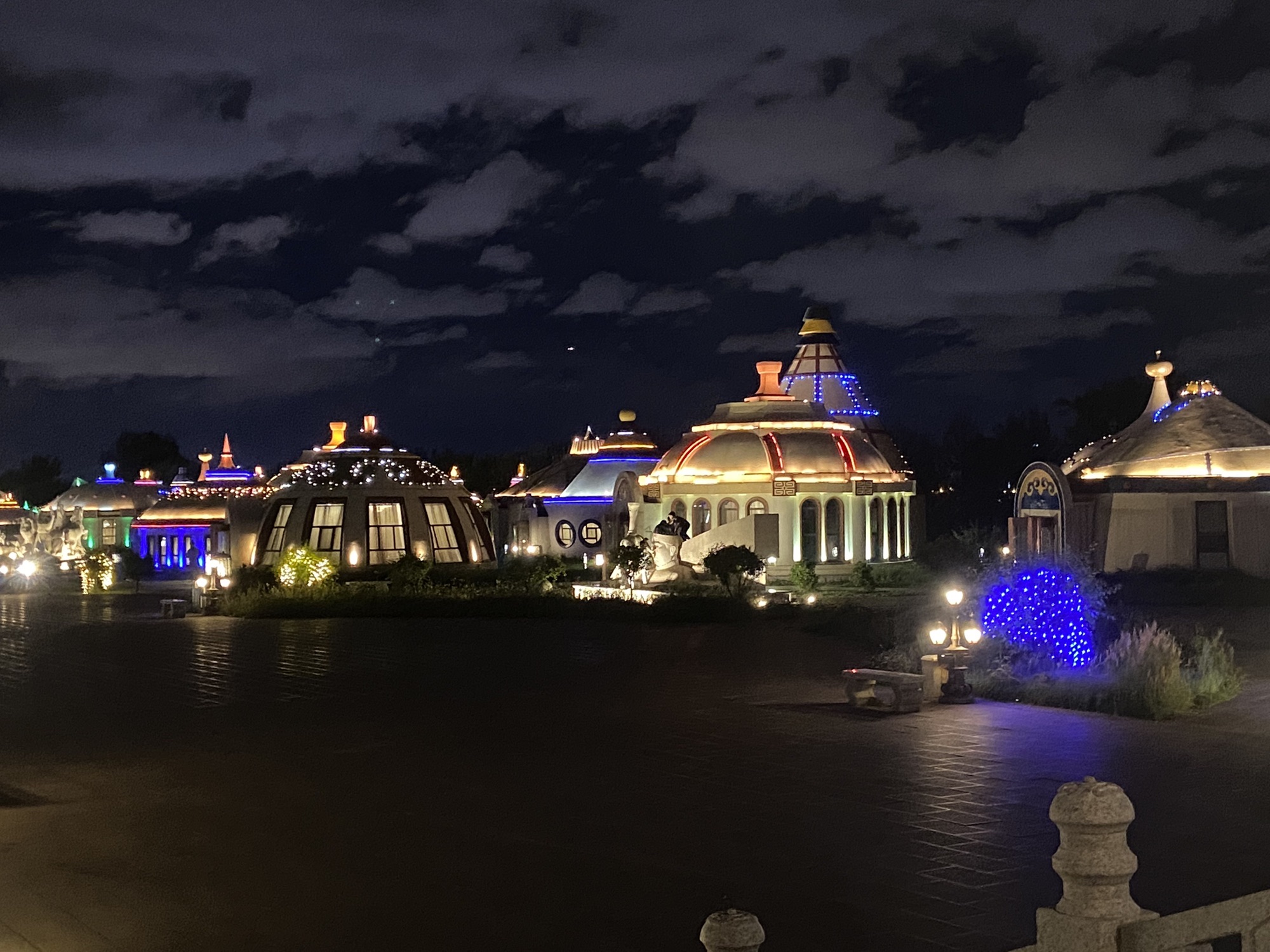 蒙亮民族风情园旅行图片 1