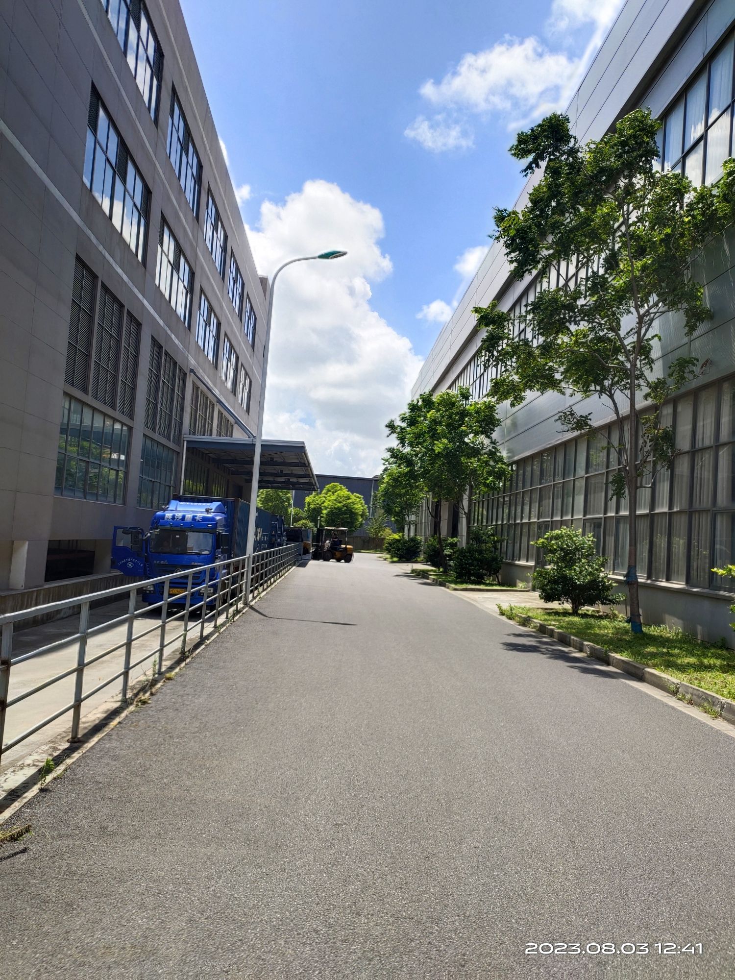 上海华伟汽车部件股份有限公司