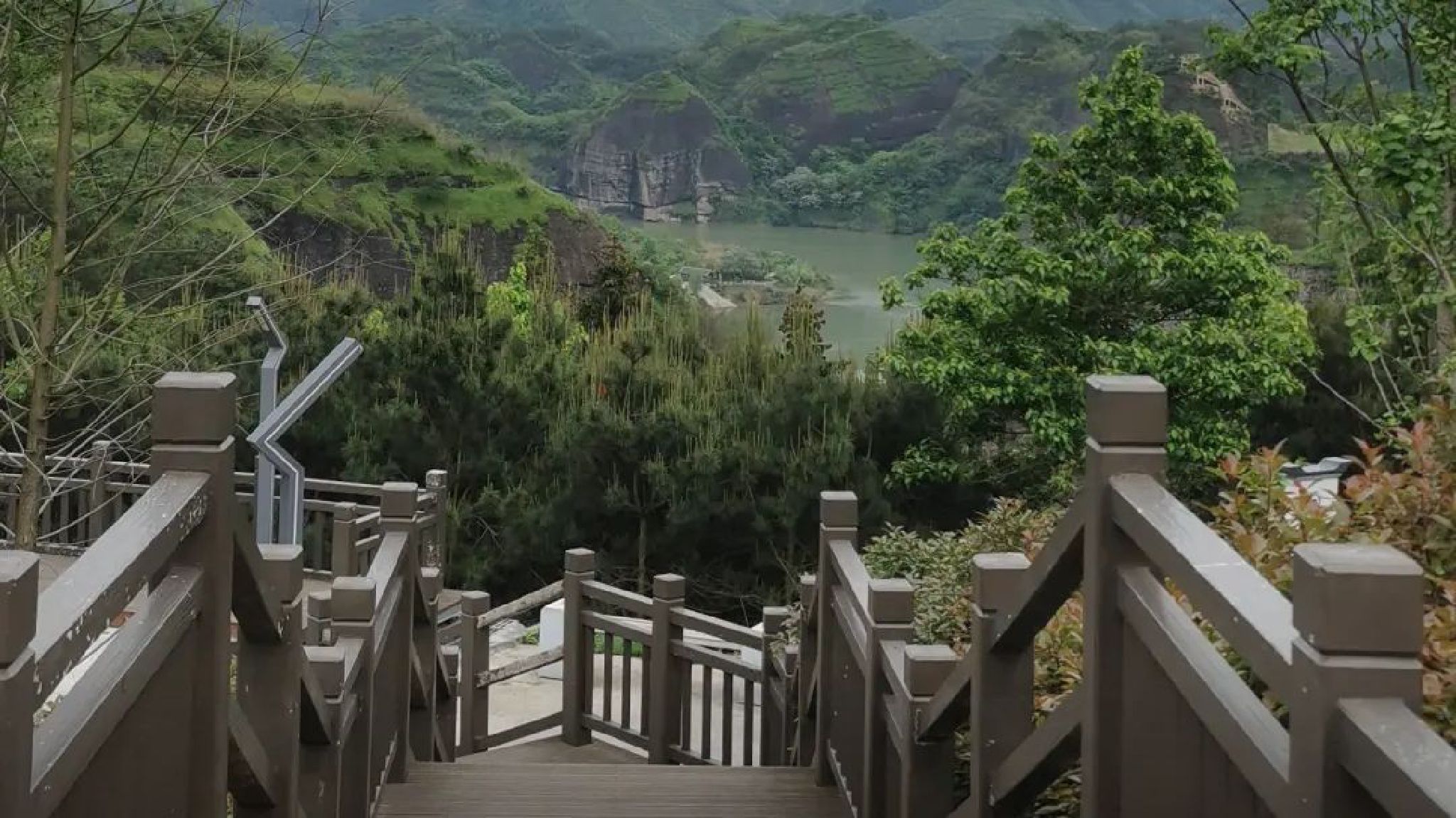 思蒙碧水丹霞景区旅行图片 2