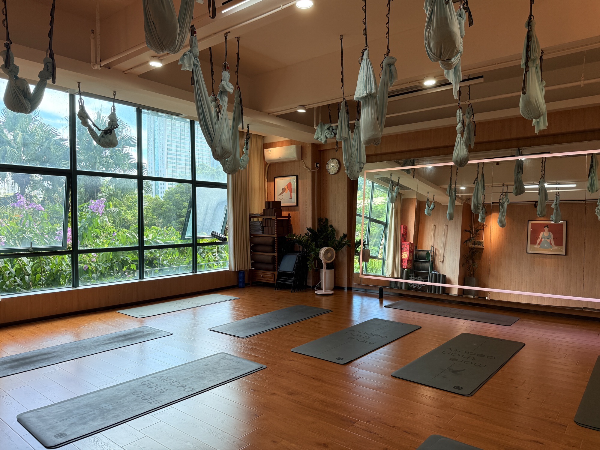 场地封面-拉伽瑜伽(皇岗店)