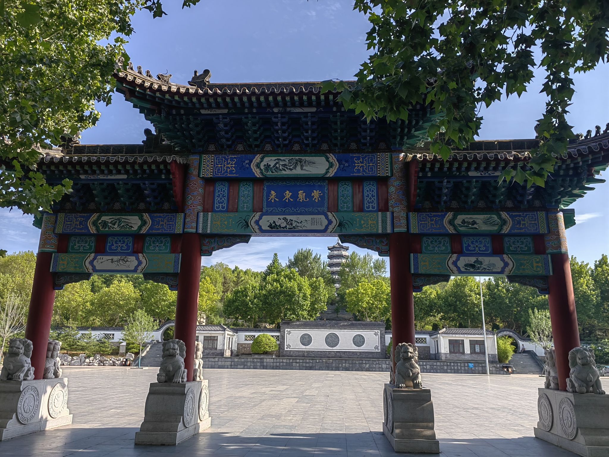 鲁泰文苑动物园旅行图片 1