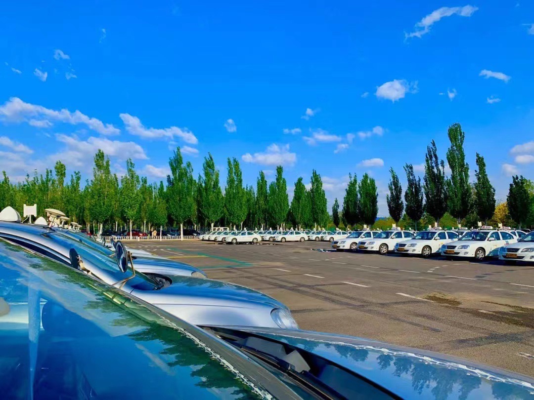 东方时尚驾校报名中心