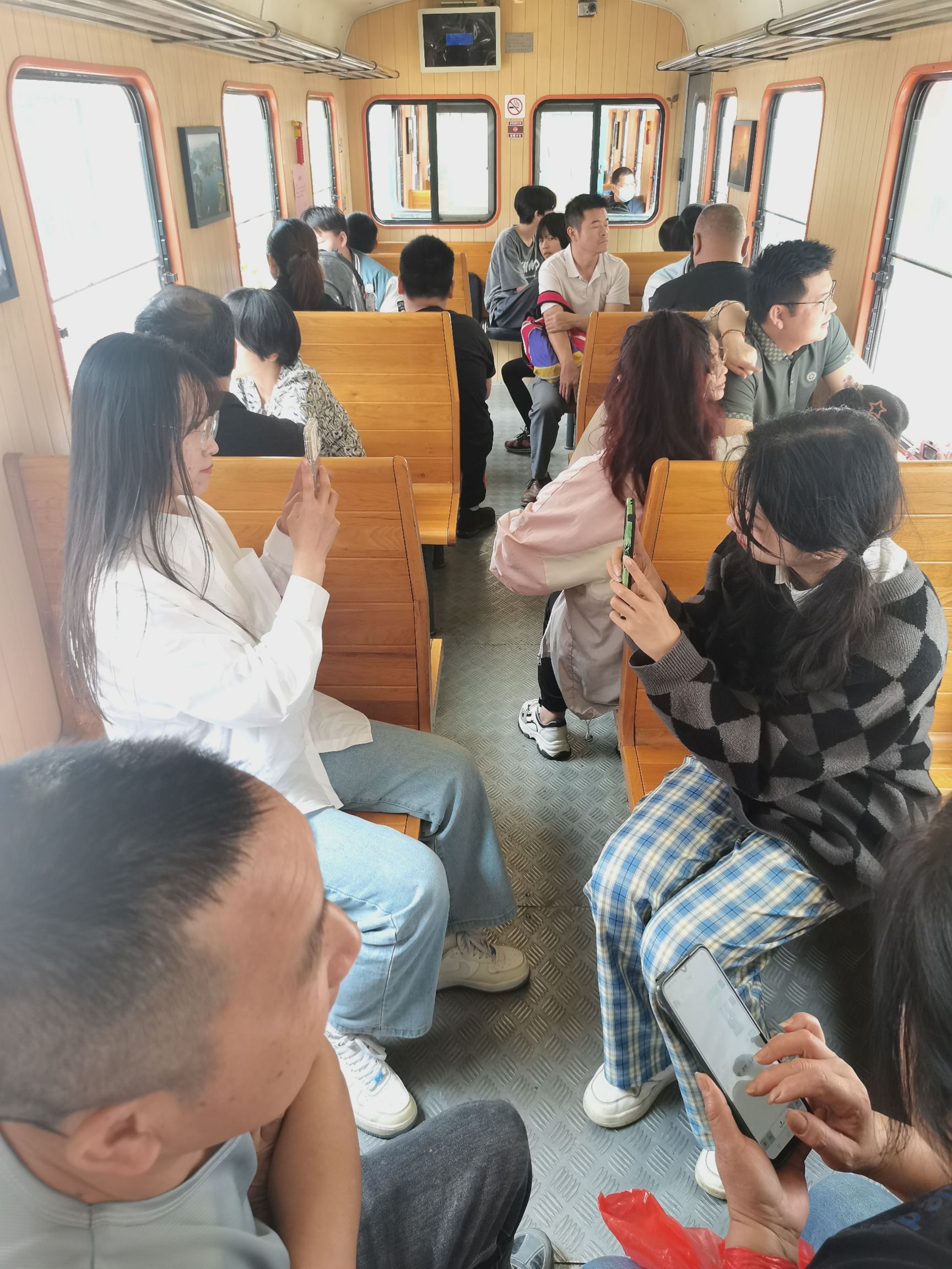 赣南森林小火车旅行图片 3