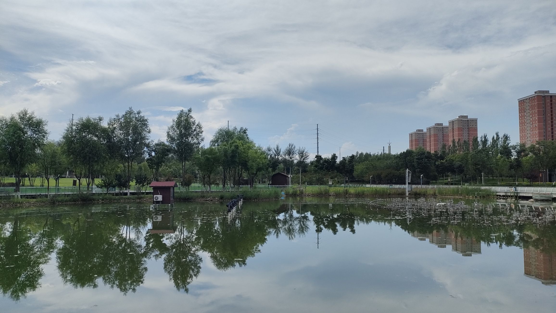 垣曲中心广场旅行图片 1