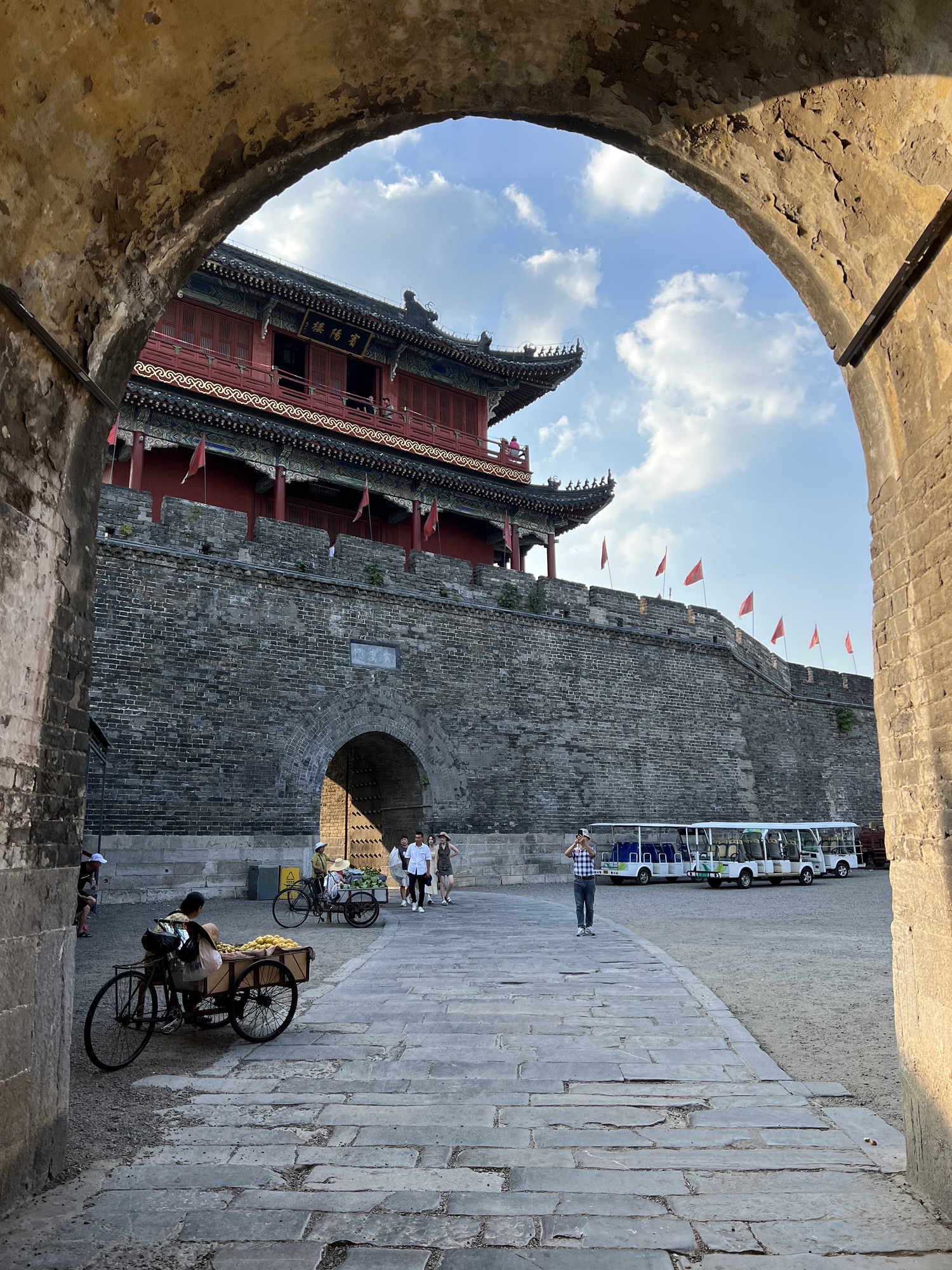 荆州古城历史文化旅游区-寅宾门