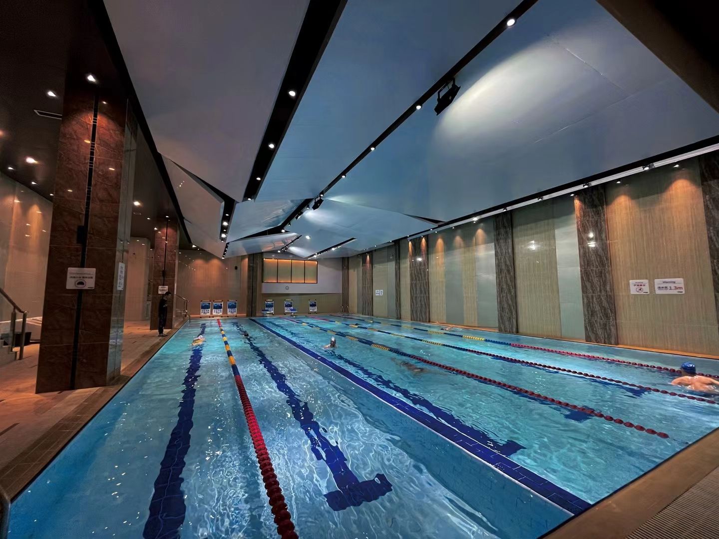 场地封面-道格韦恩健身·游泳(华宇广场VIP店)