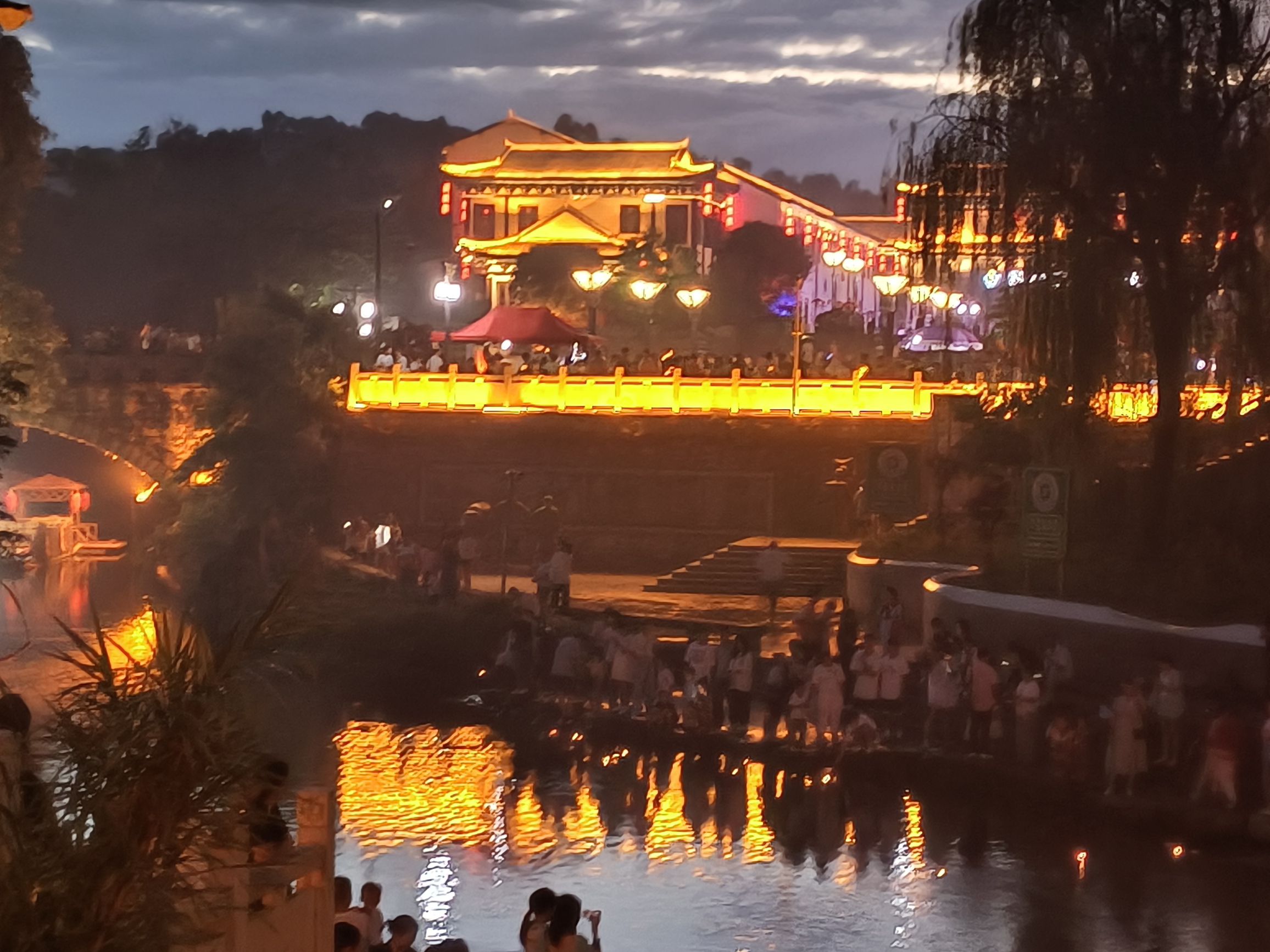 岩脚古镇太和广场旅行图片 2