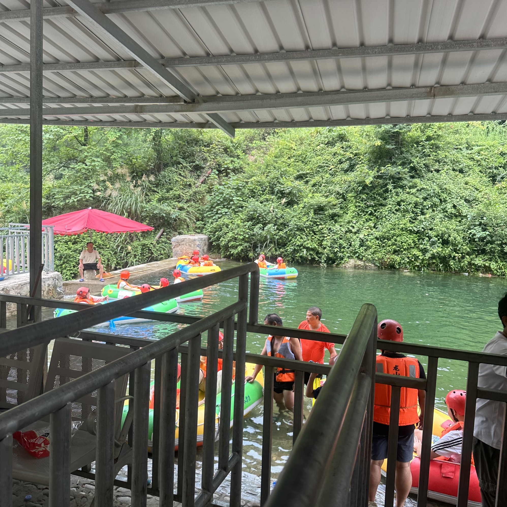 邵阳龙山峡谷漂流旅行图片 1
