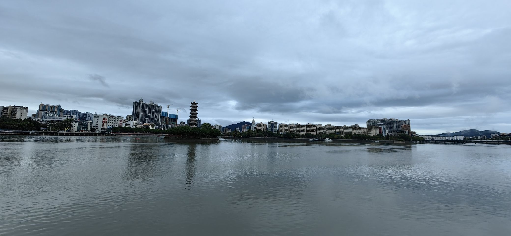 通天塔旅行图片 1