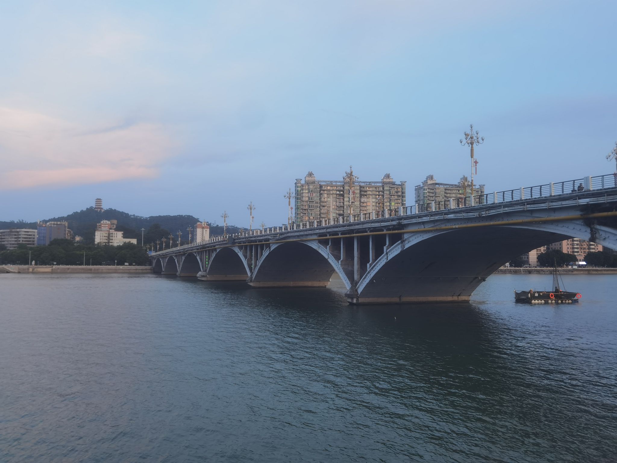 通天塔旅行图片 2