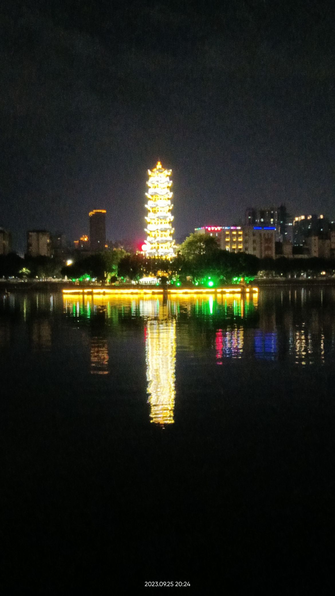 通天塔旅行图片 2