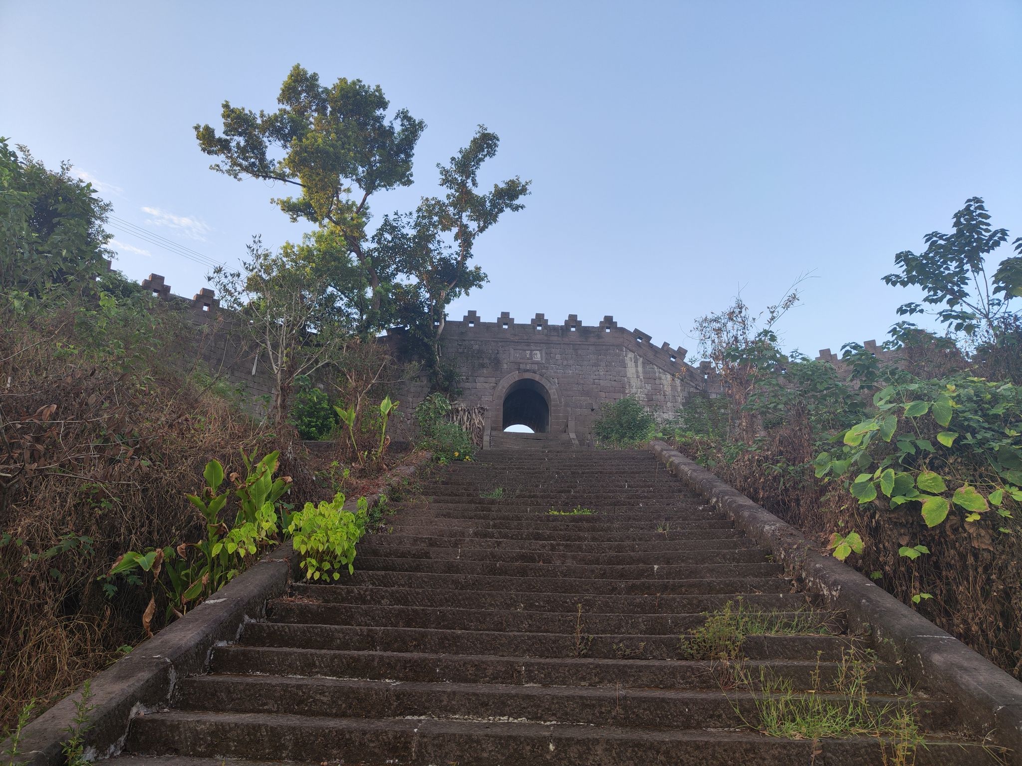神臂城遗址旅行图片 1