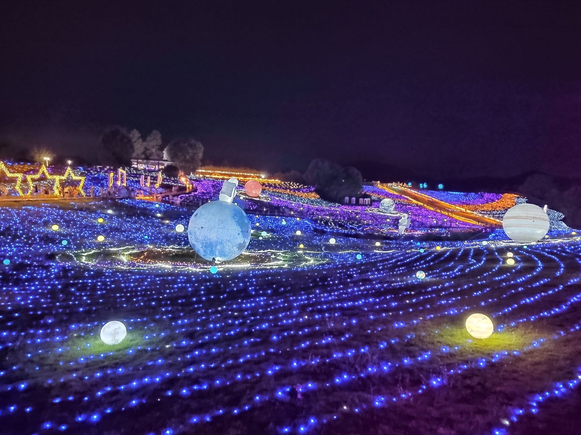 塔间春风十里小镇旅行图片 2