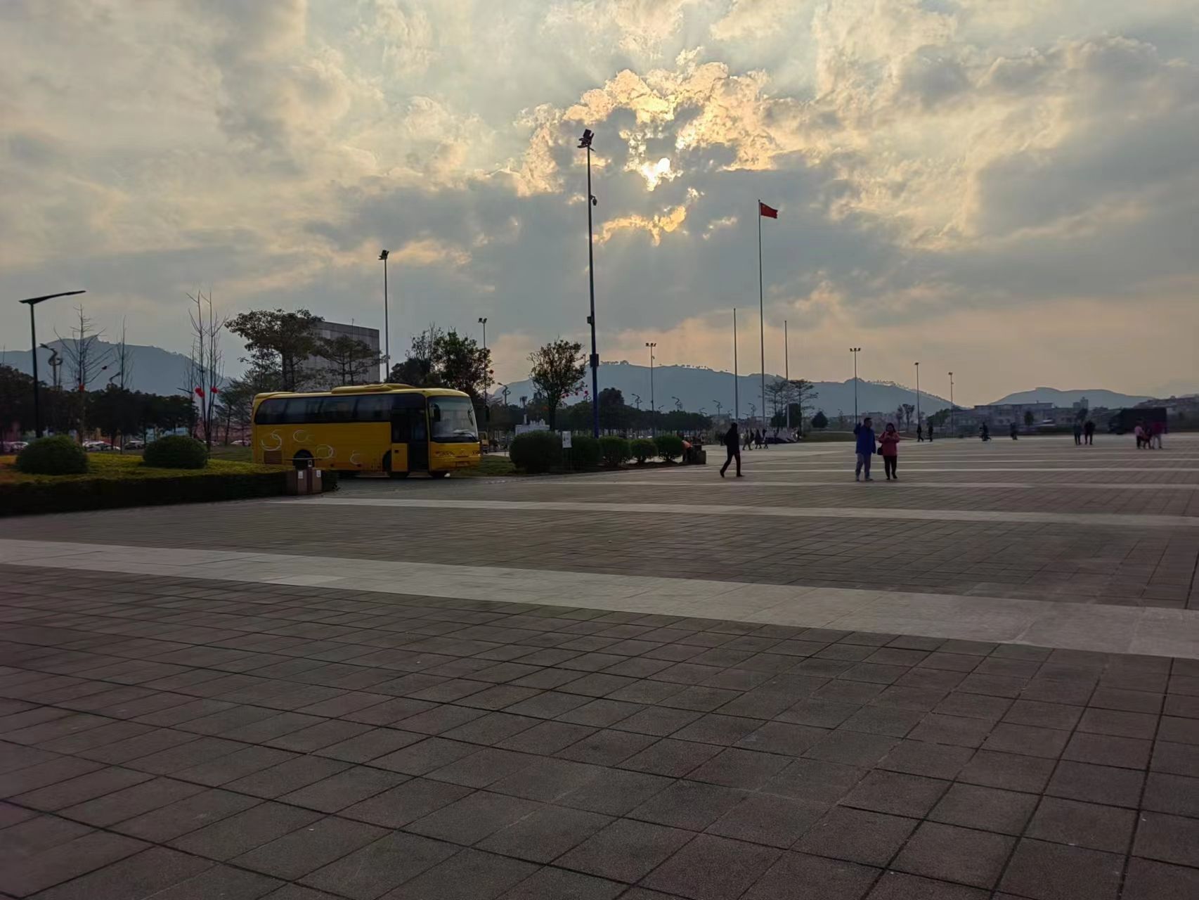 宾阳县炮龙文化广场旅行图片 3