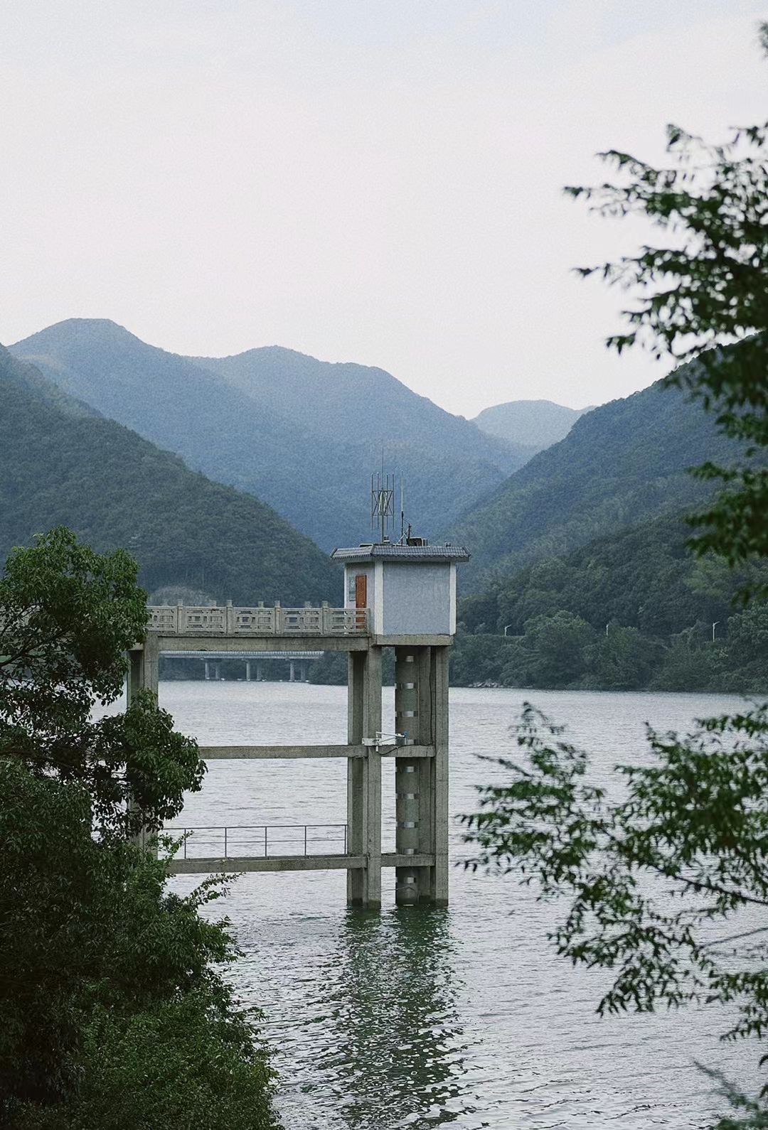 堇山湖旅行图片 2