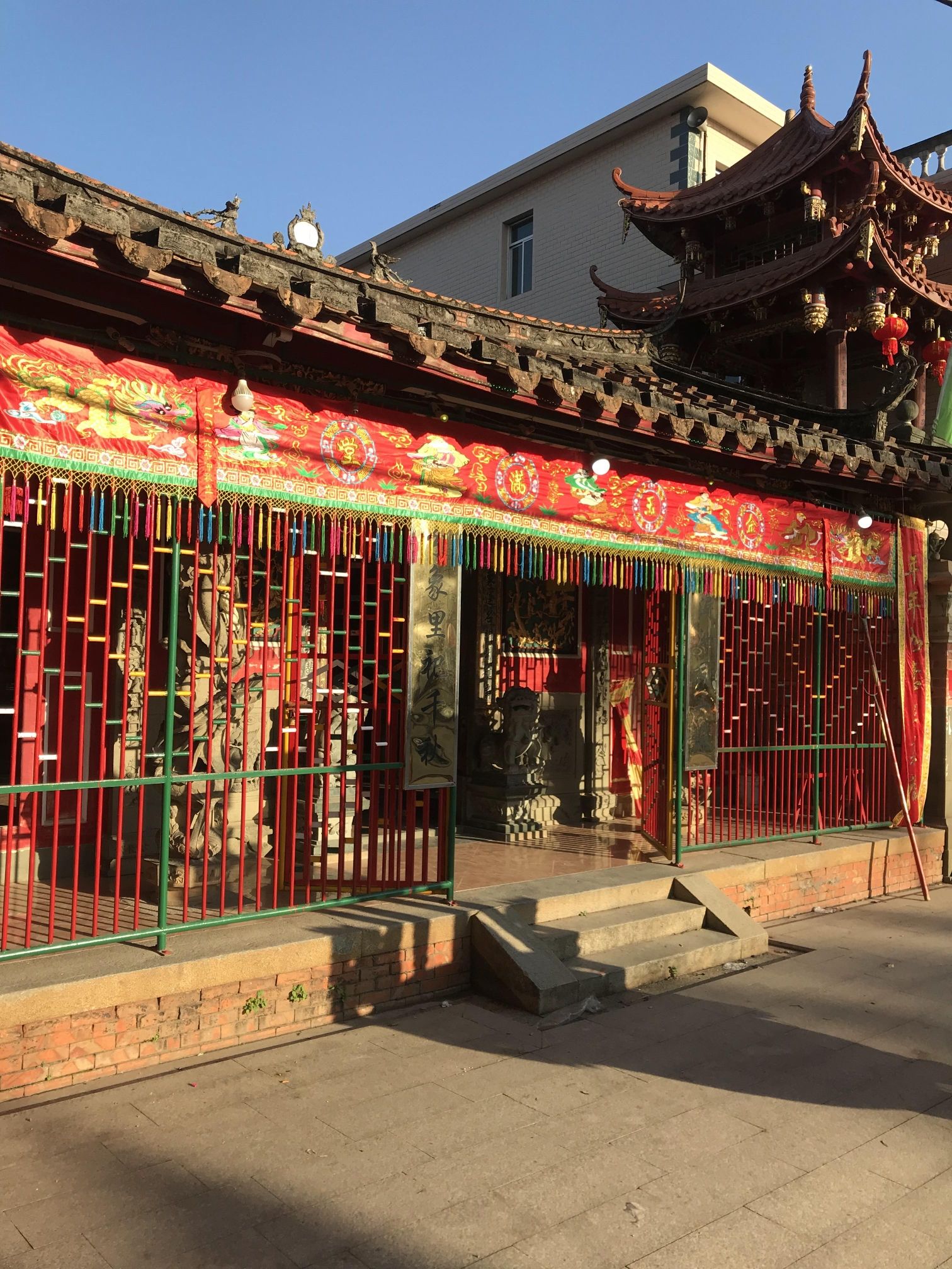 龙盘宫