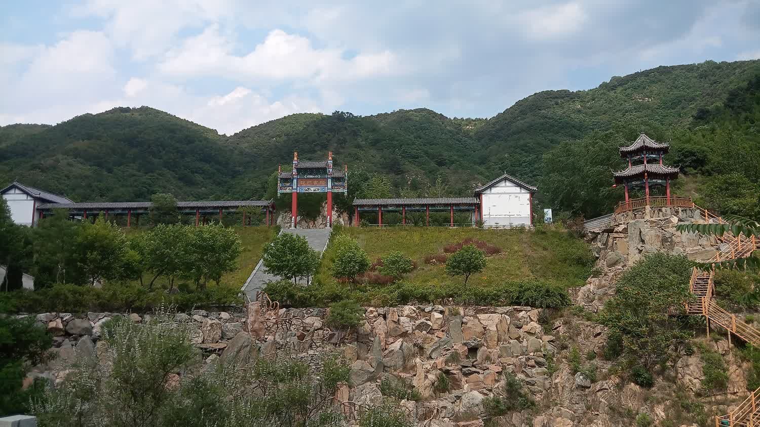 济南龙门山景区旅行图片 2