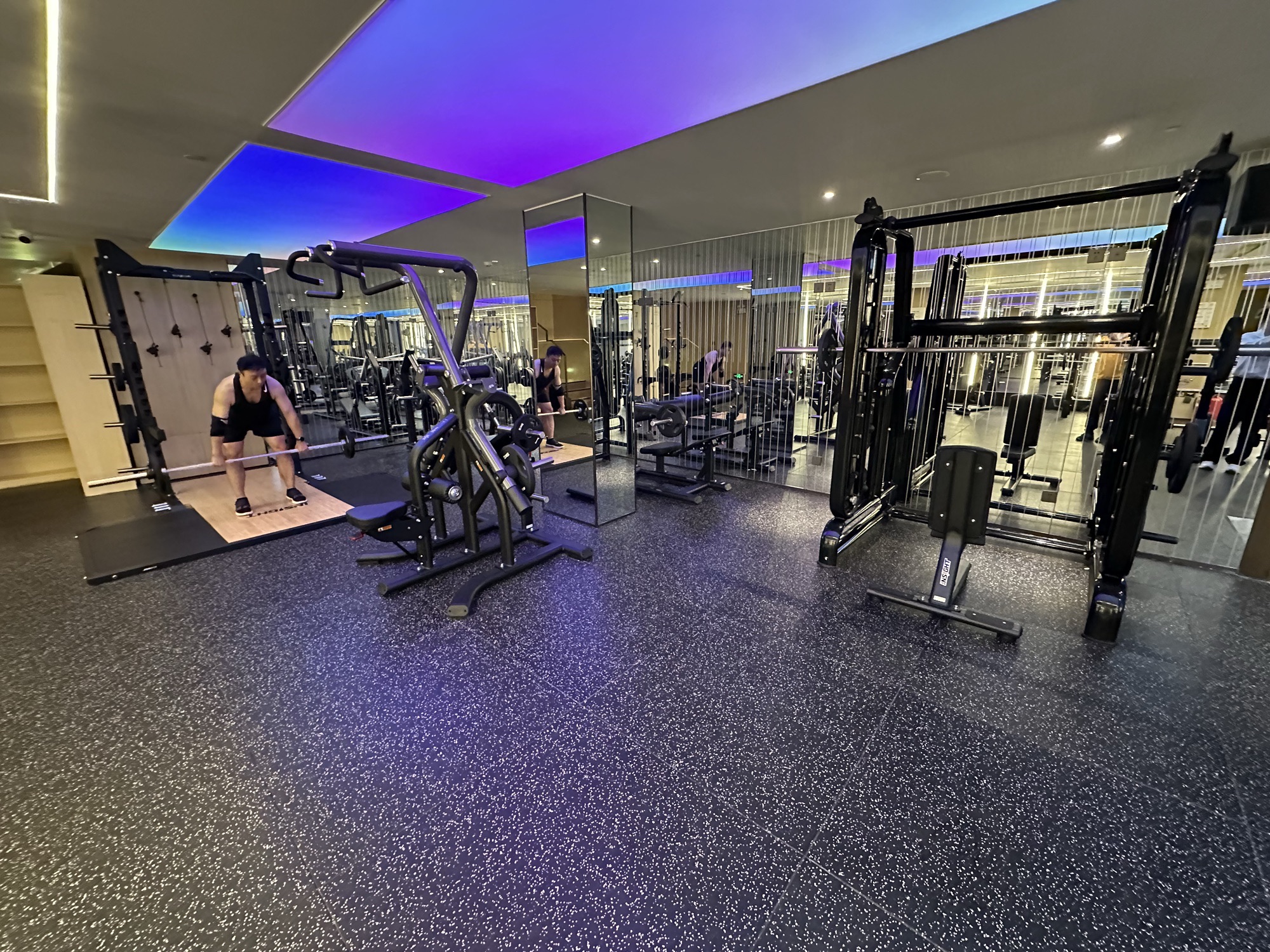 场地封面-瑞力健身万科金域店