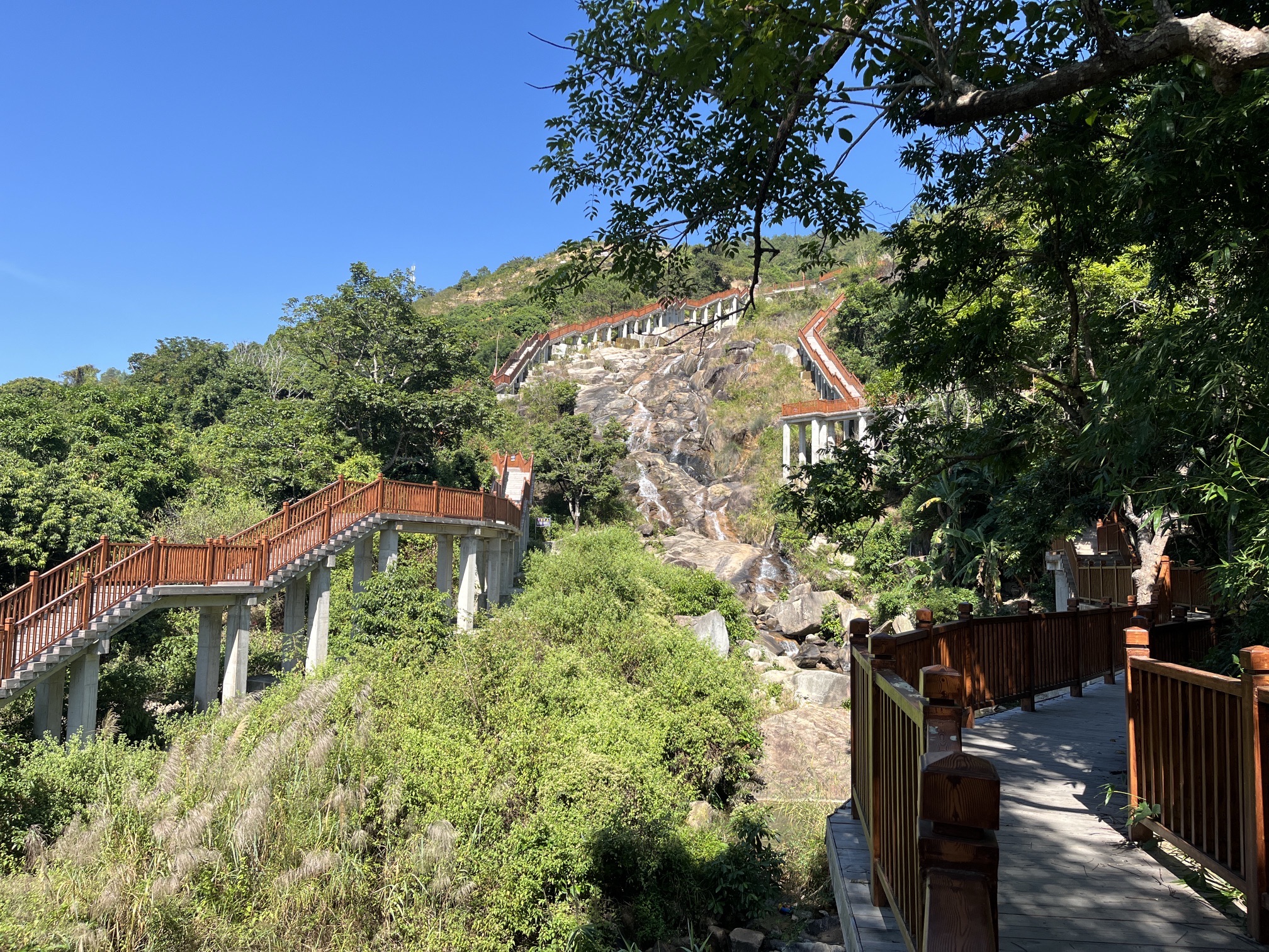 银潭飞瀑旅行图片 1