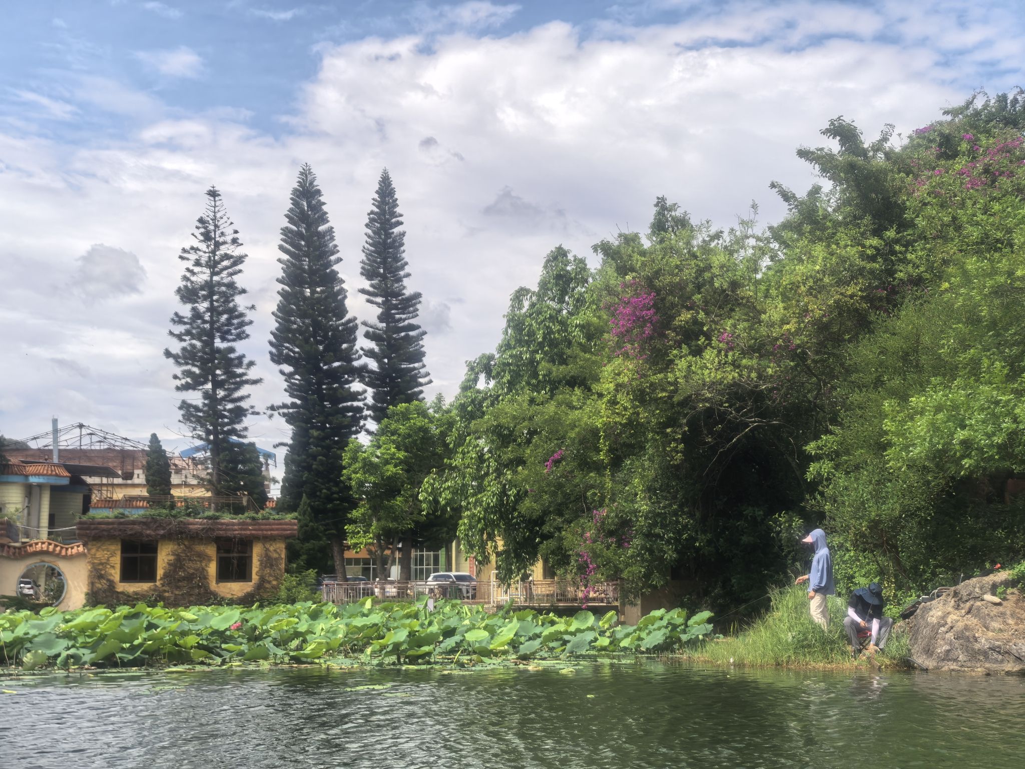 普者黑十里桃花花果山