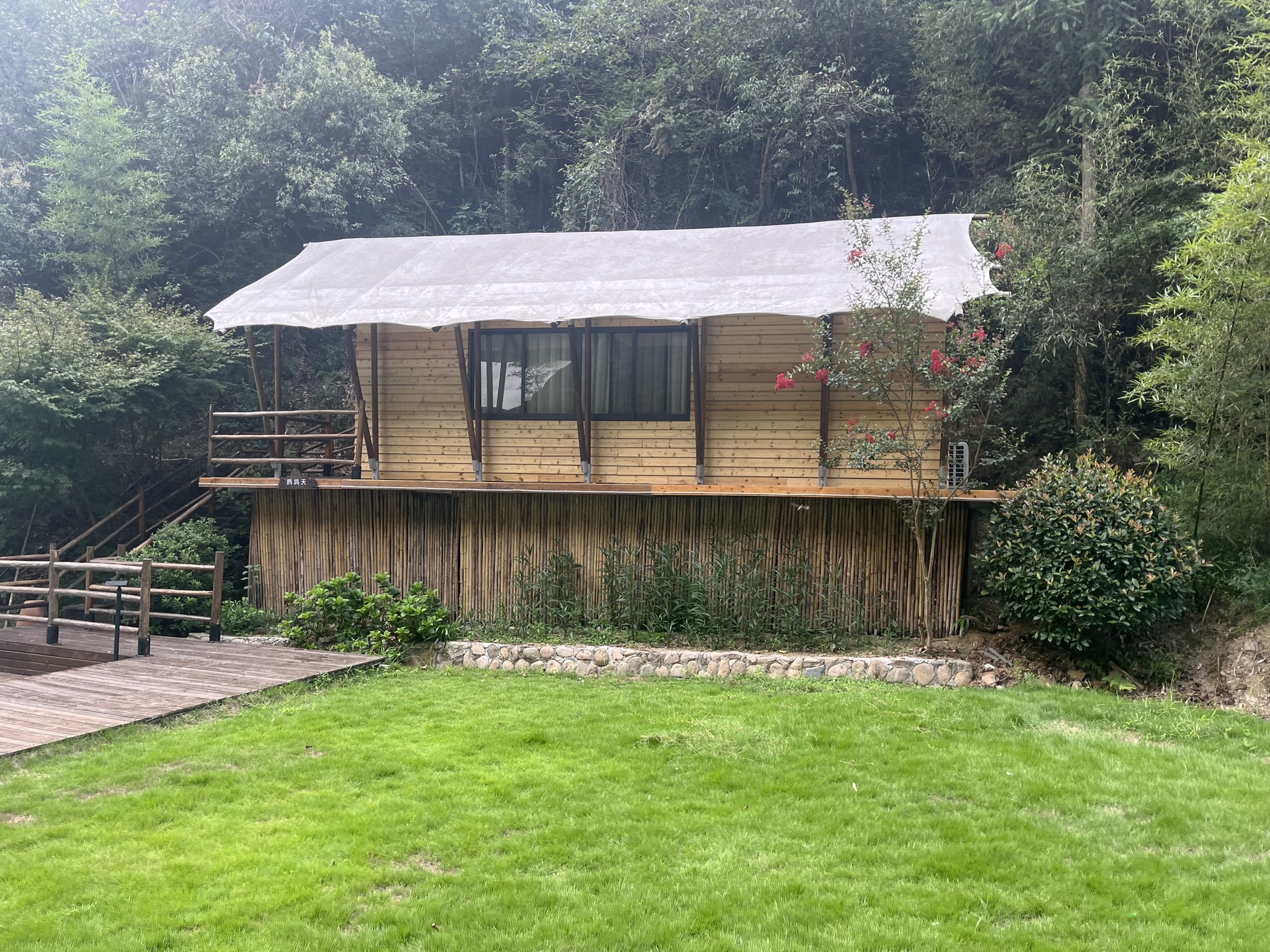 场地封面-慕仁露营太阳谷拾伍间