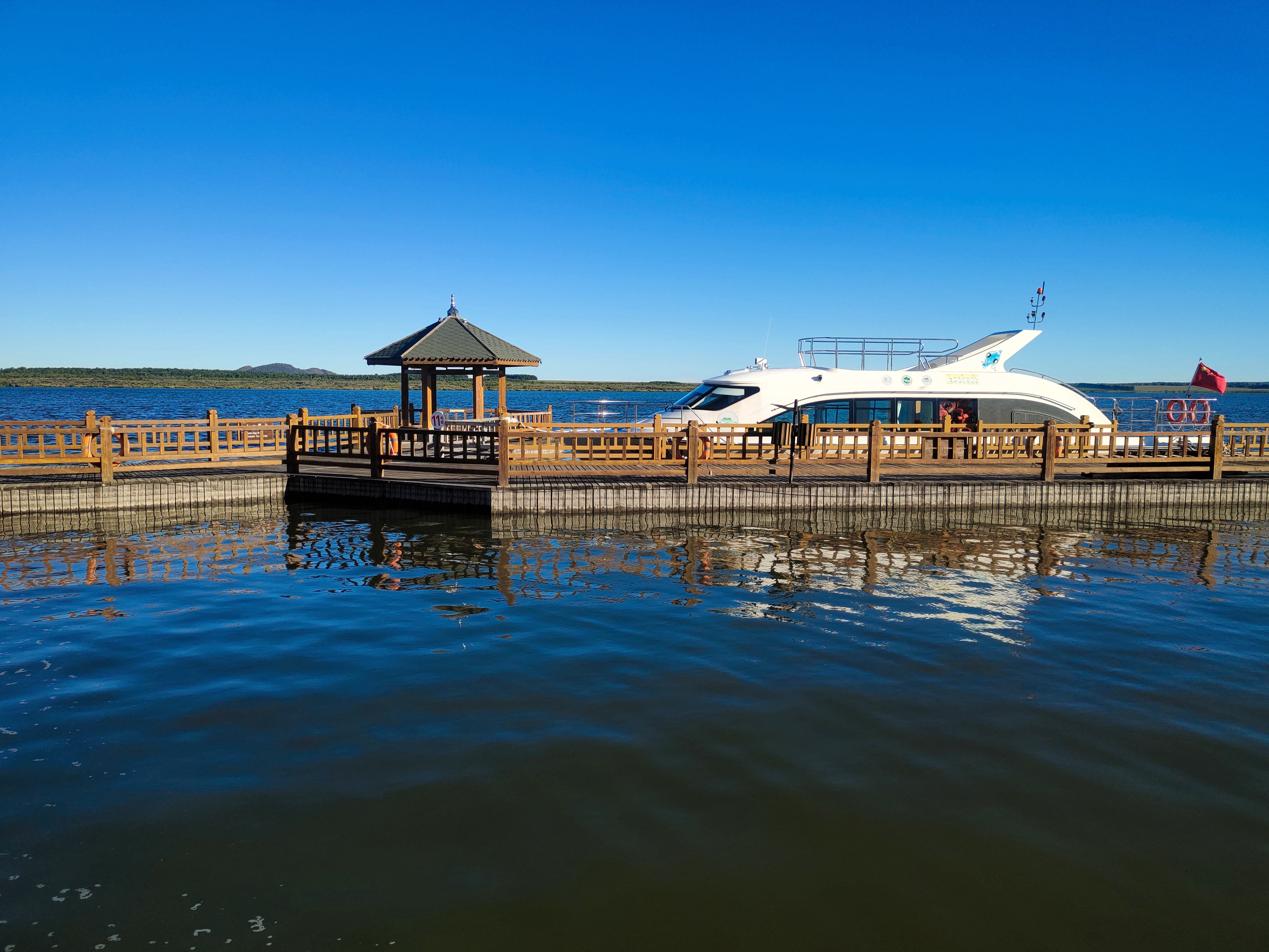 白龙湖露营旅游基地