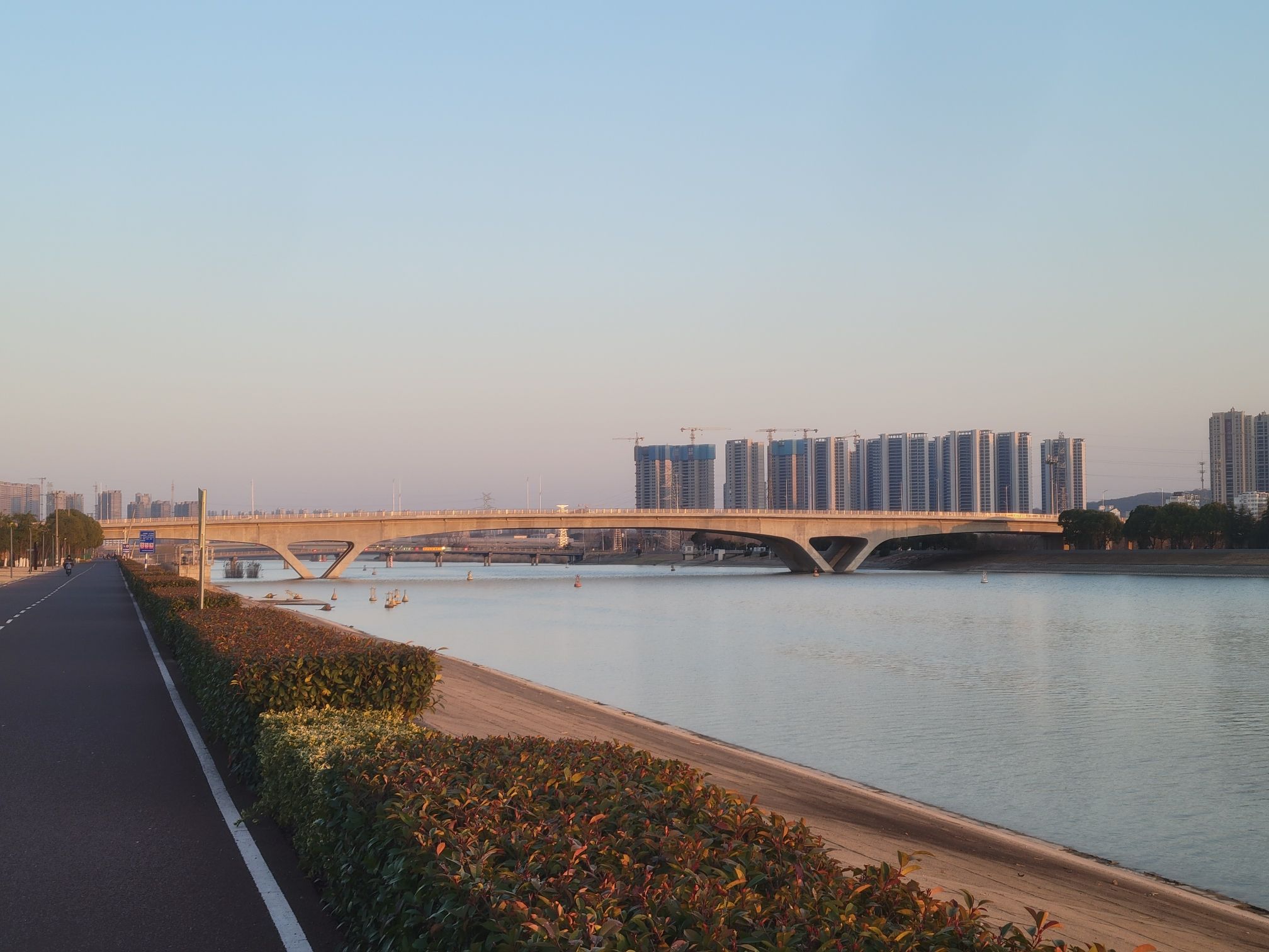 河塔聆听旅行图片 2