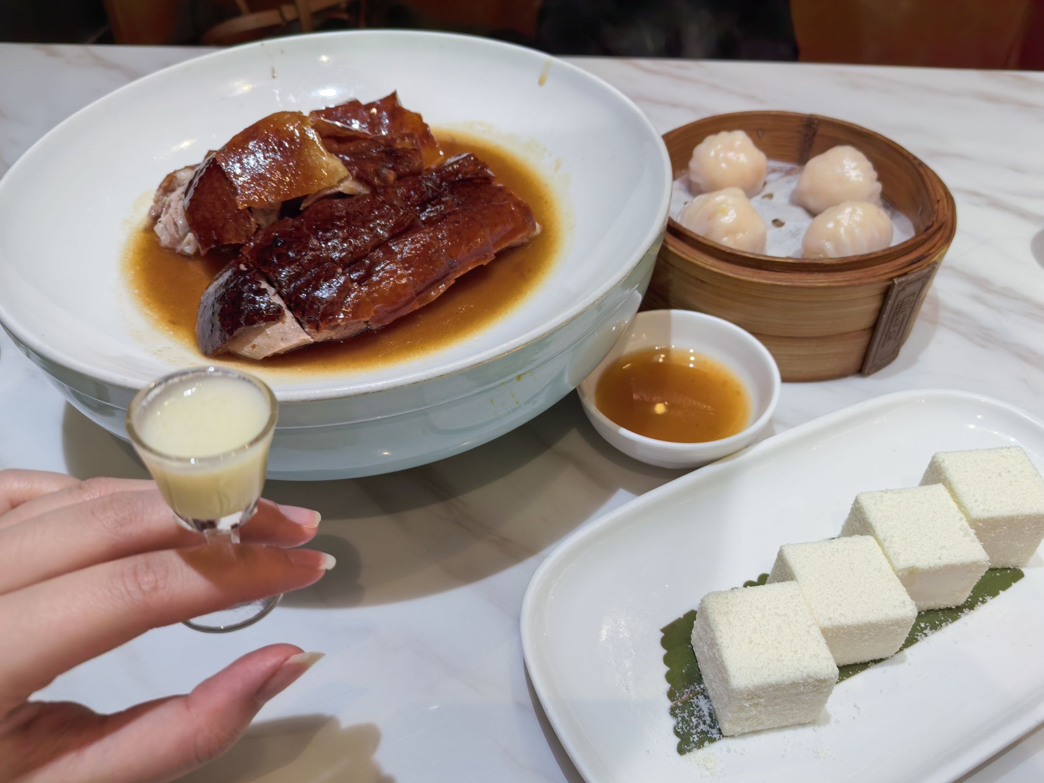 冰镇奶茶