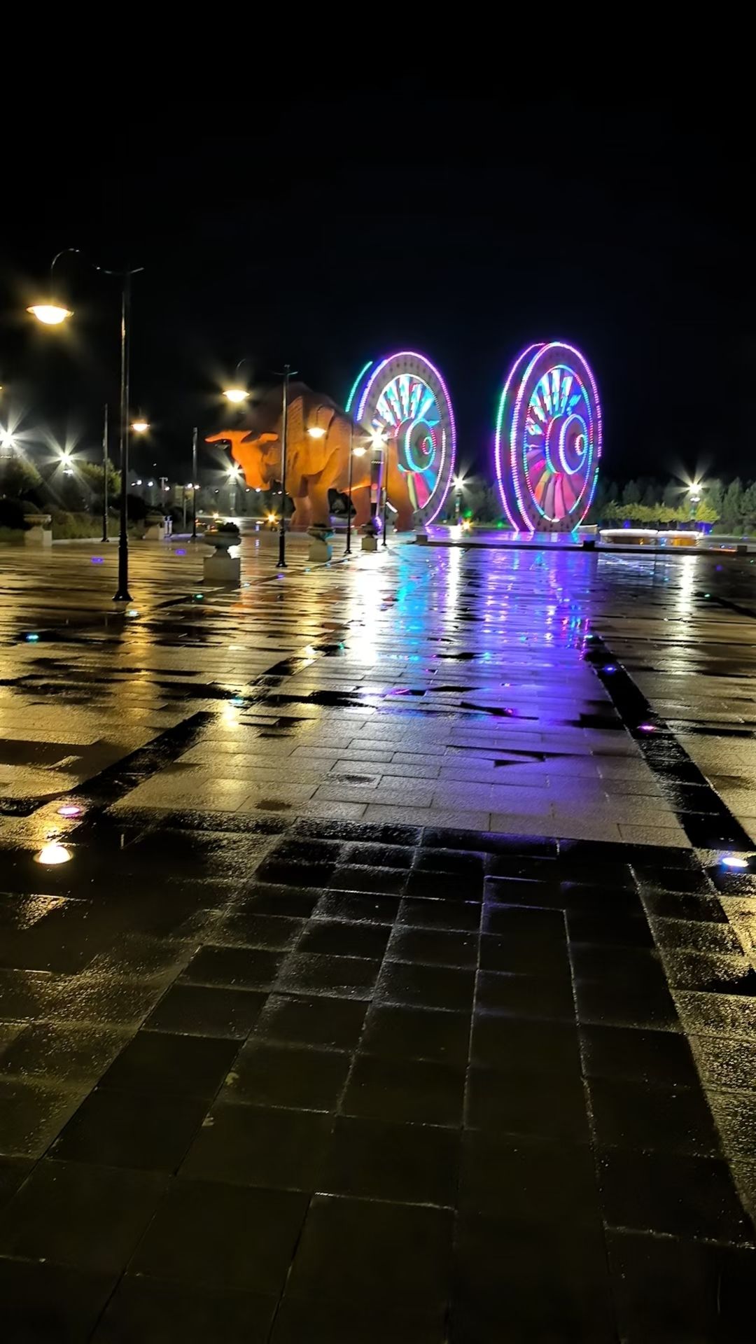 劲牛广场旅行图片 2