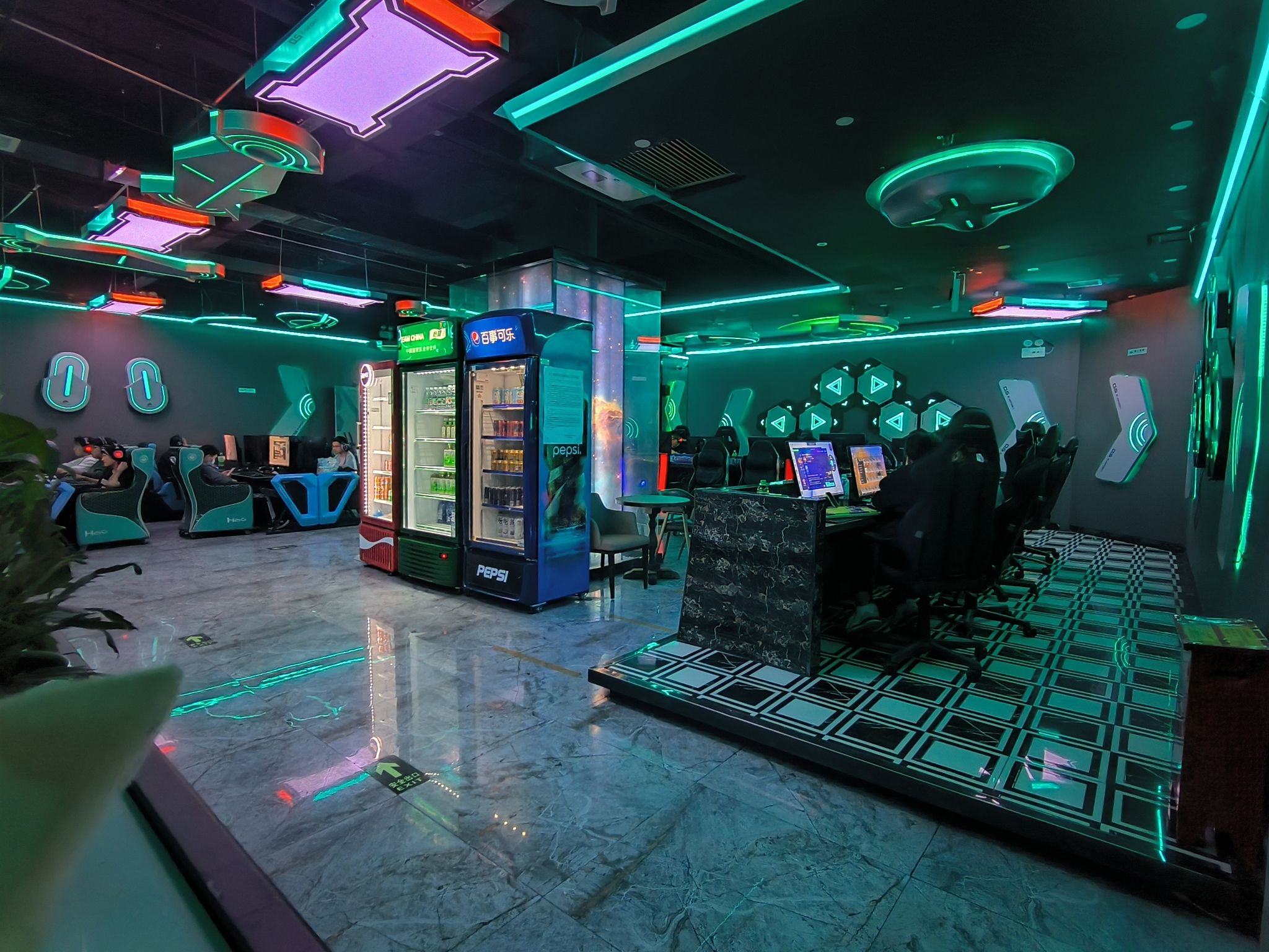 爱你爱我网咖友好店