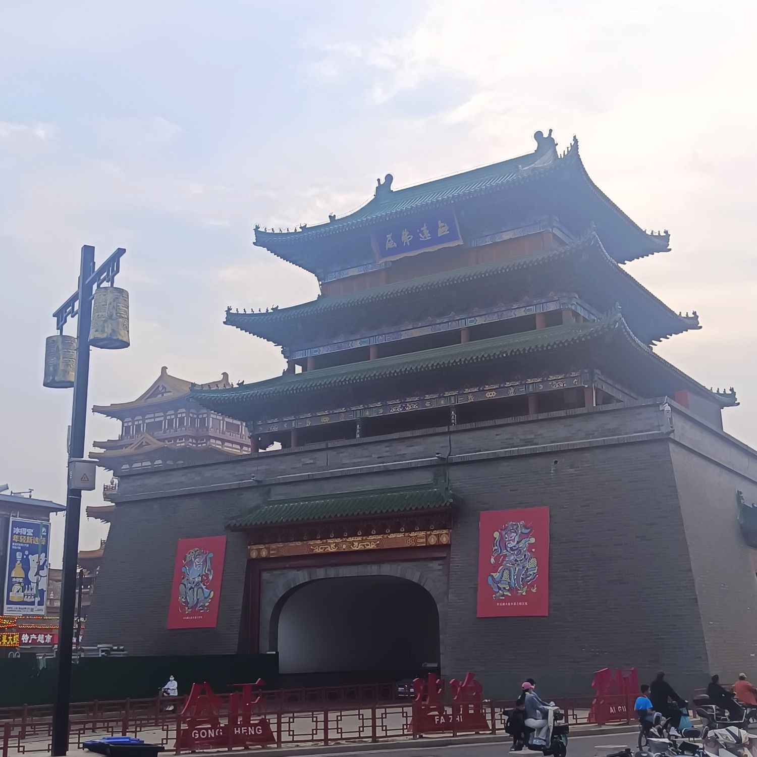 十三玲珑塔旅行图片 3