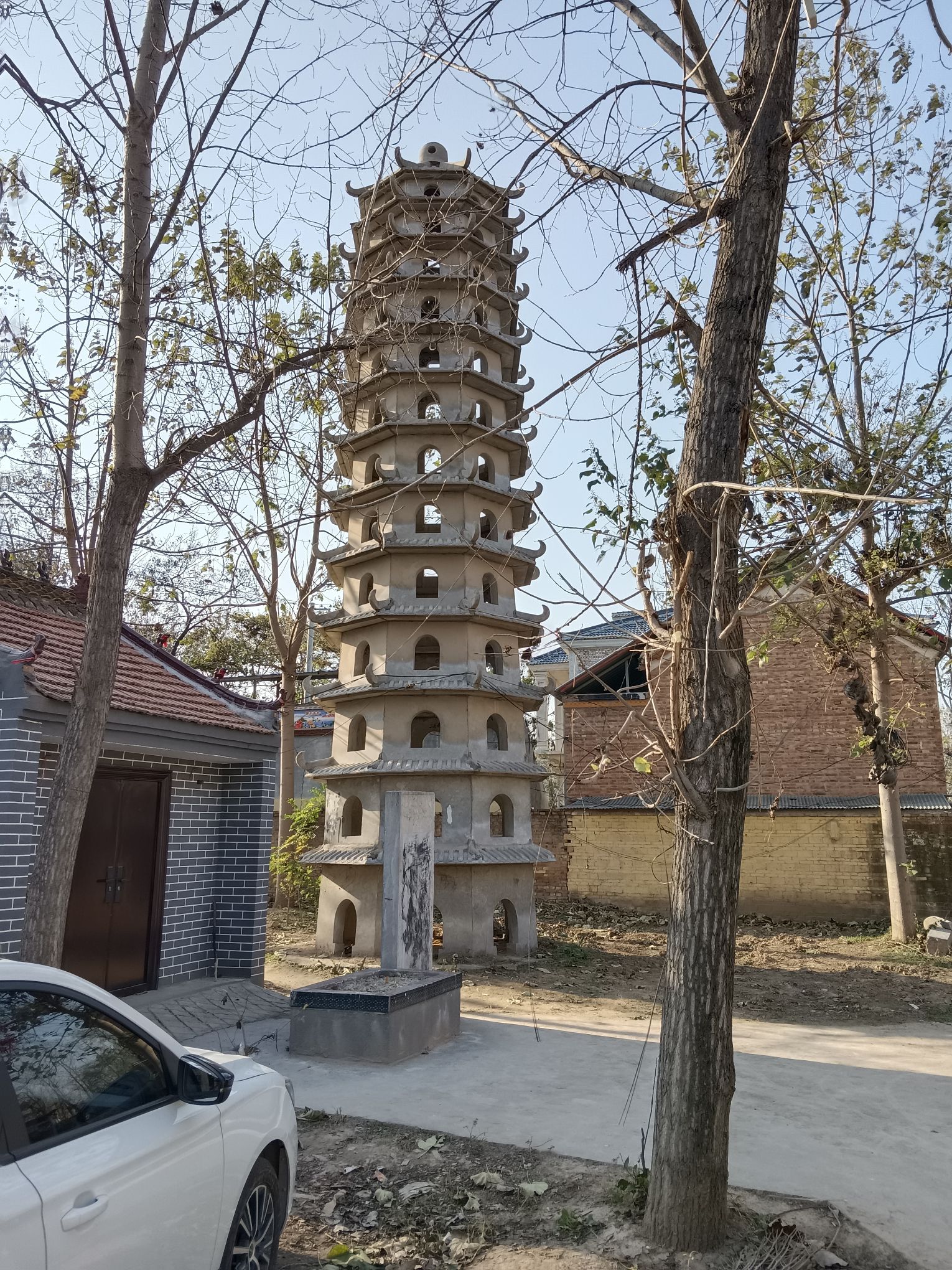 十三玲珑塔旅行图片 1