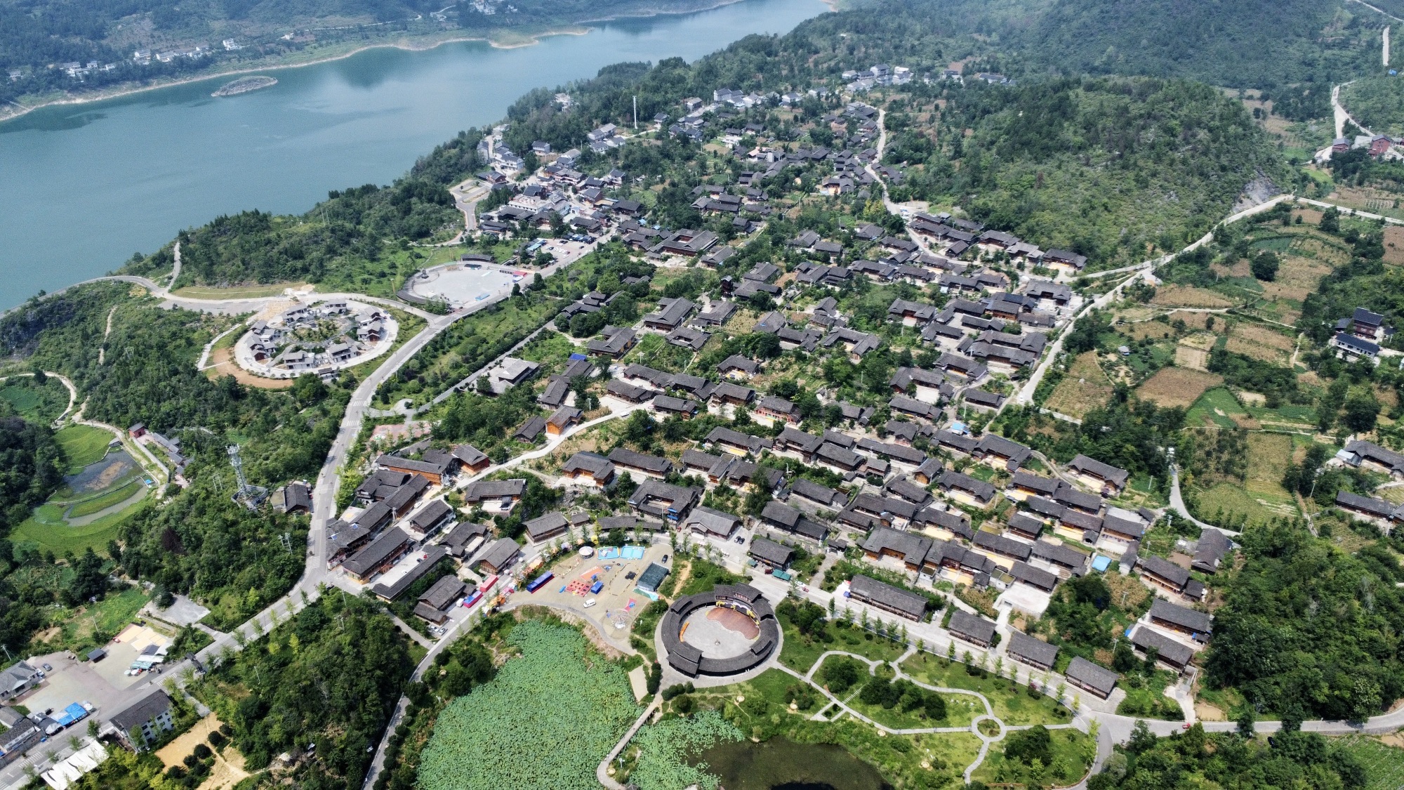龙潭古寨景区旅行图片 1