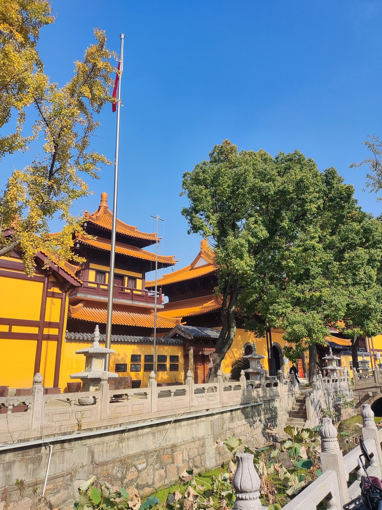 华藏寺实景照片